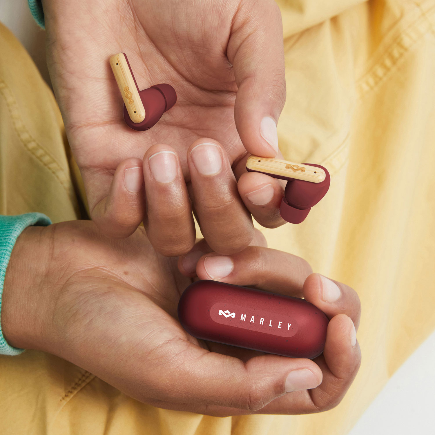 Écouteurs boutons 100 % sans fil à isolation sonore Little Bird de House Of Marley - Rouge