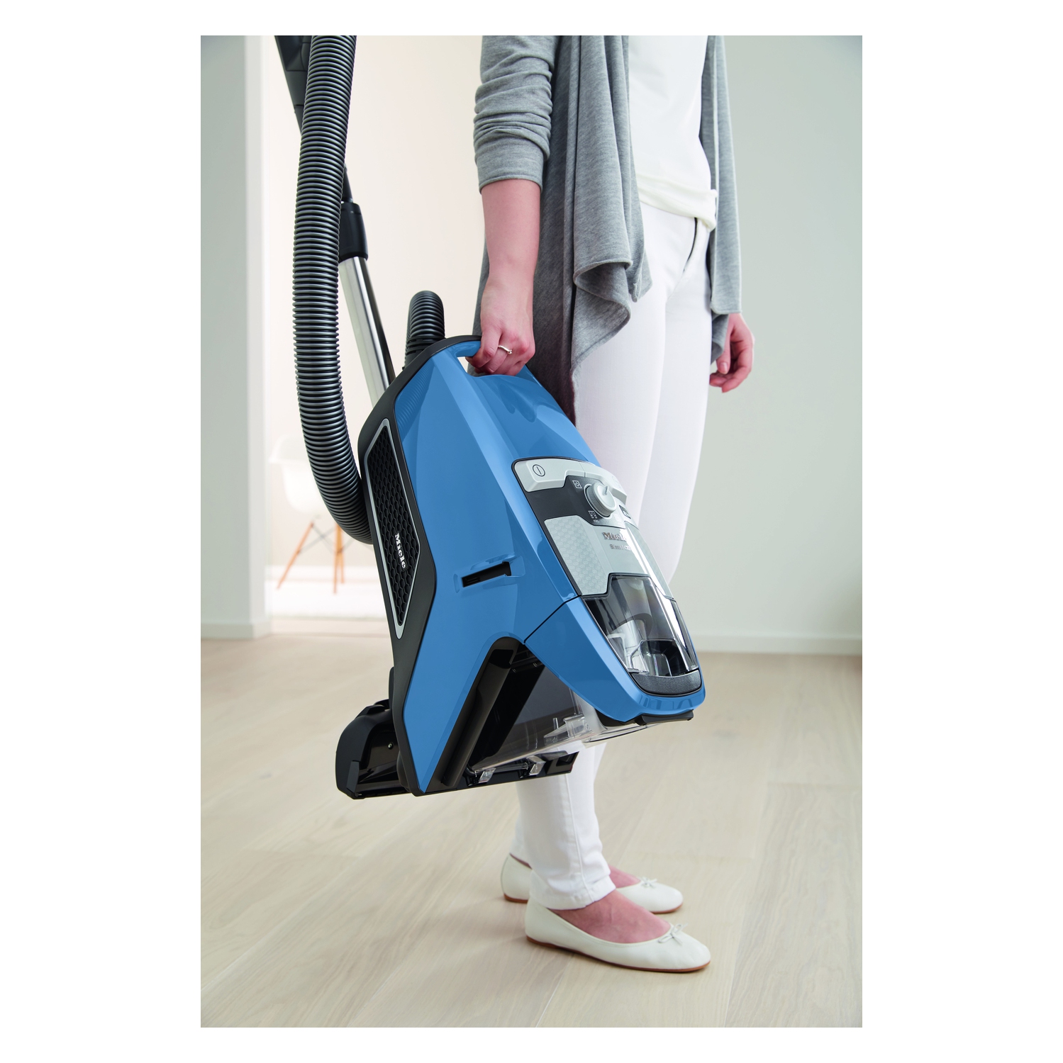 Miele Blizzard CX1 Turbo Team Bagless Canister Vacuum Cleaner Without Bag, Tech Blue - 5 Year Warranty - 41KCE042USA