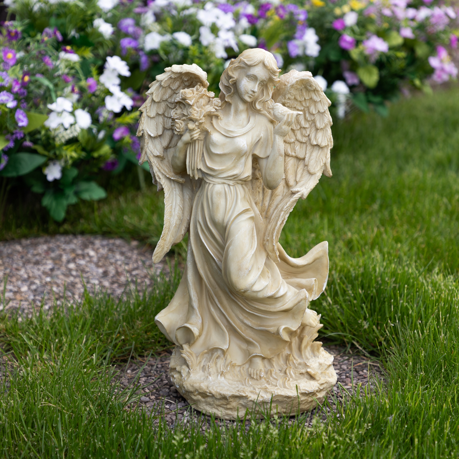 Statue d'ange avec oiseau et bouquet en plein air - 17,5 po