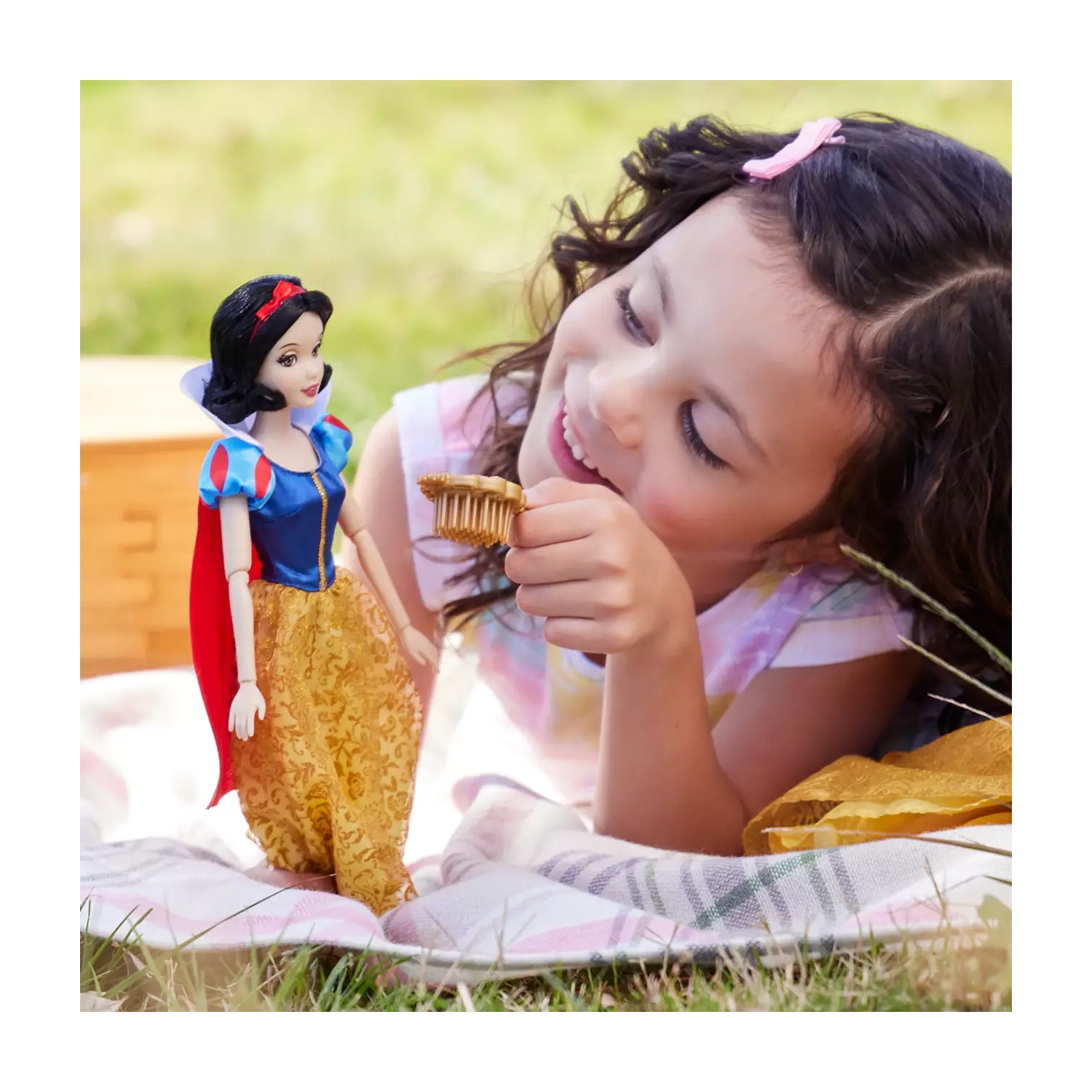 Disney Snow White Classic Doll – 11 1/2''