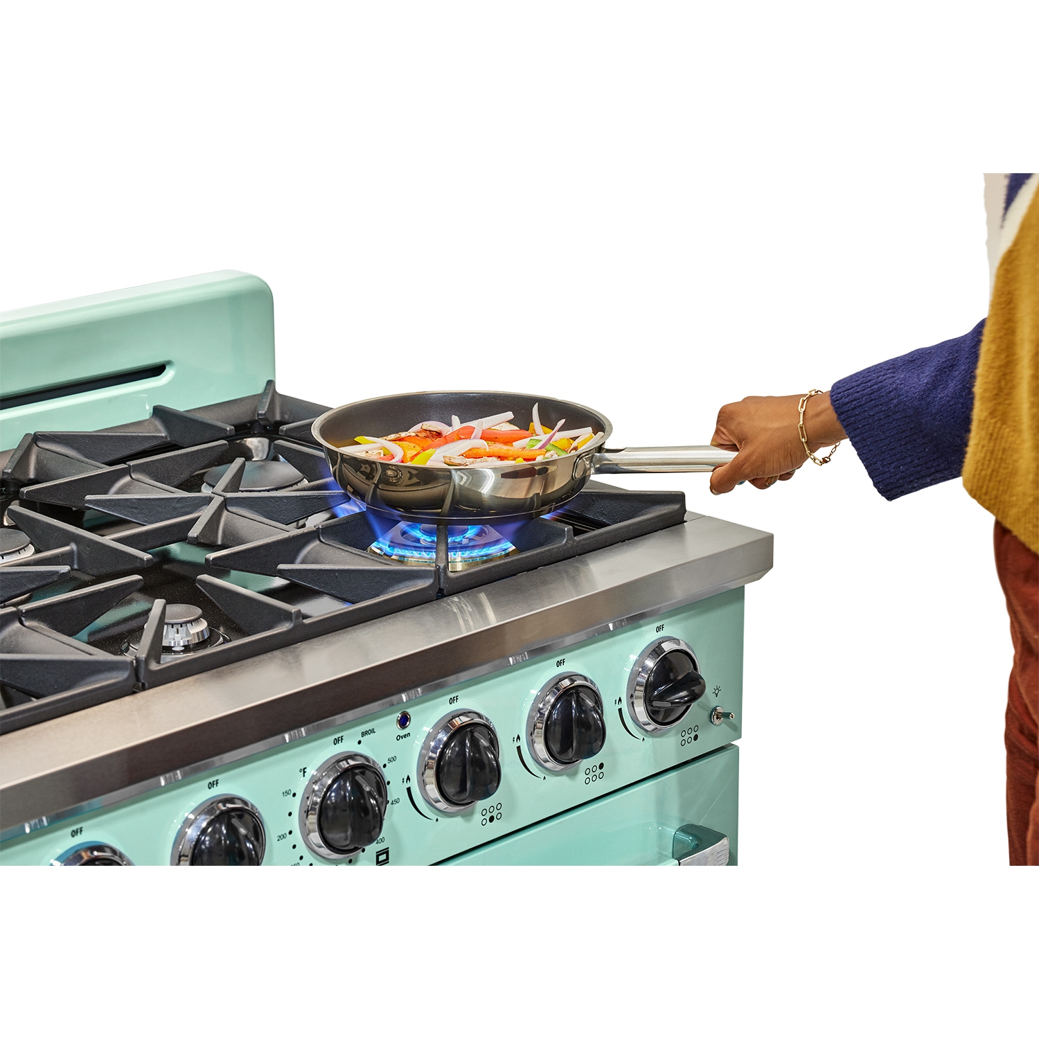 Unique Appliances Classic Retro 36-inch 5.2 cu. ft. Retro 6-Burner Gas Range with Convection Oven in Summer Mint Green