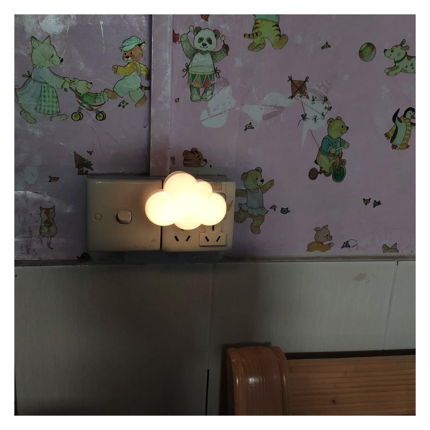 YOULIGHTS LED Night Light Plug-in Lamp Light Sensor Cloud Night Light Mini Pretty Night Light Adults Kids Night Light for Bedroom Suitable for Home,