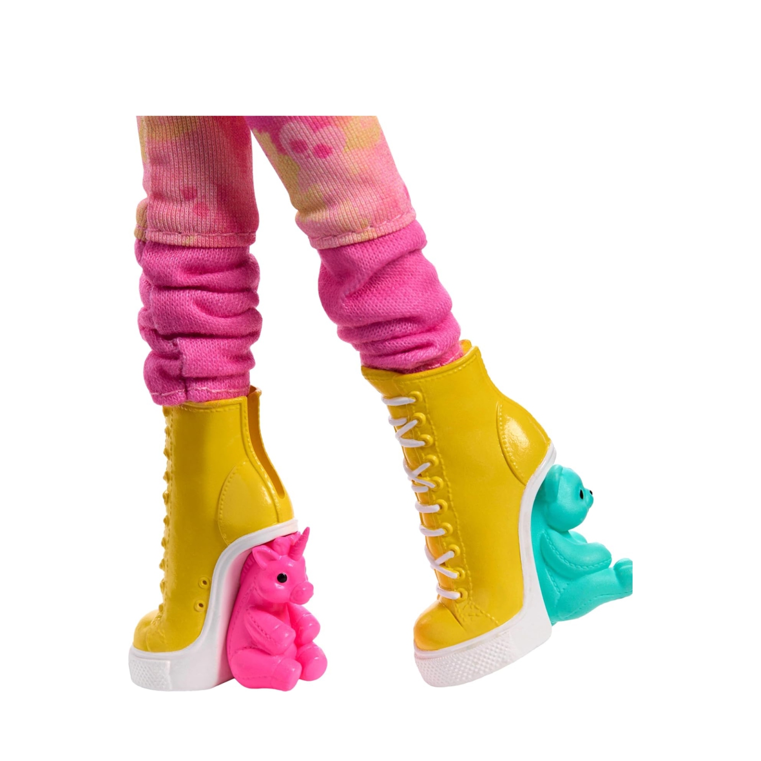 Poupée et accessoires Monster High mercredi en édition LIMITÉE, Enid Sinclair à collectionner en rose avec béret et sac à dos, support pour poupée