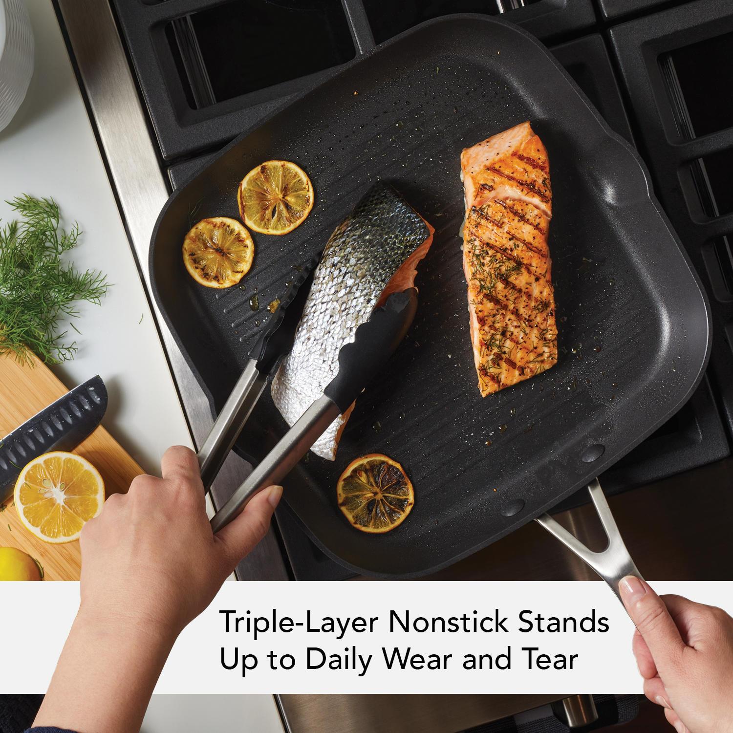 Poêle à griller carrée en aluminium à anodisation dure de 11,25 po de KitchenAid - Noir