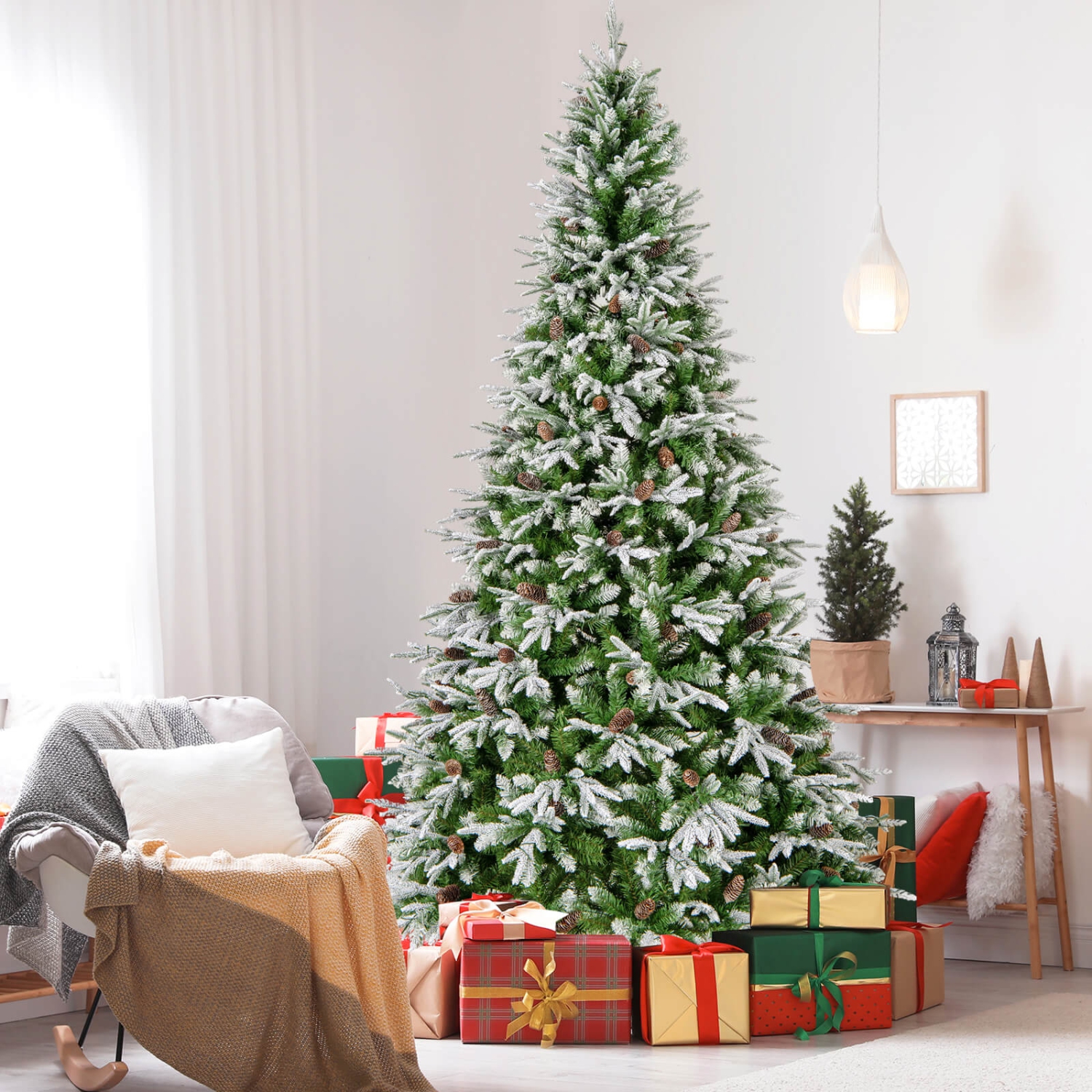 Arbre de Noël artificiel à charnières de 9 pi avec 1871 branches de Costway, 690 lumières