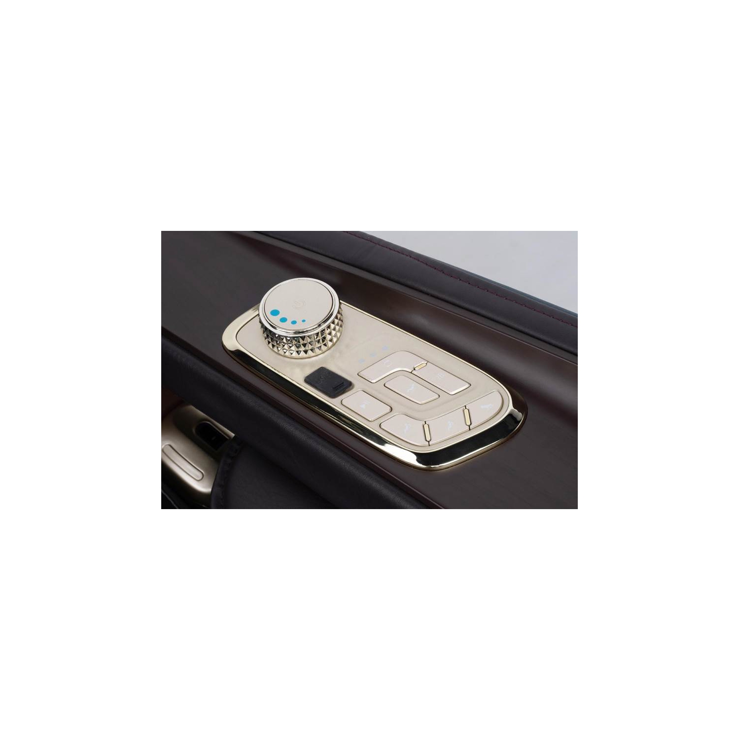 Fauteuil de massage WES41-910-4D de Westinghouse - Noir