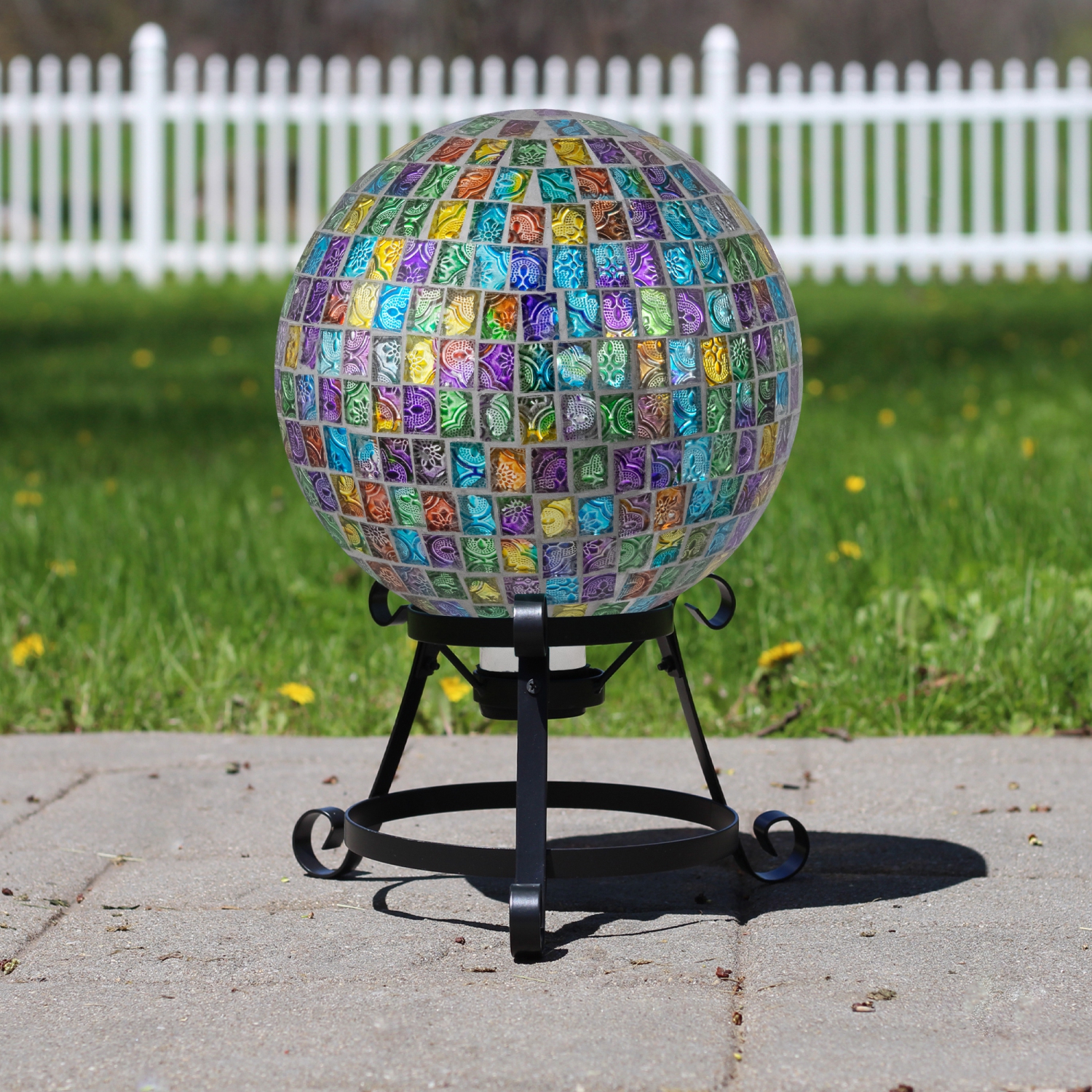 Boule de jardinage pour l'extérieur avec panneau de fenêtre en mosaïque - 10&nbsp;po - Multicolore