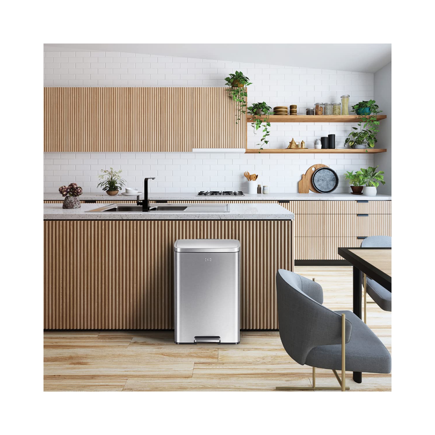 Grande poubelle à pédale Madison D'EKO, acier inoxydable brossé, 50 L/13,2 gallons, doublure intérieure, fini résistant aux traces de doigts