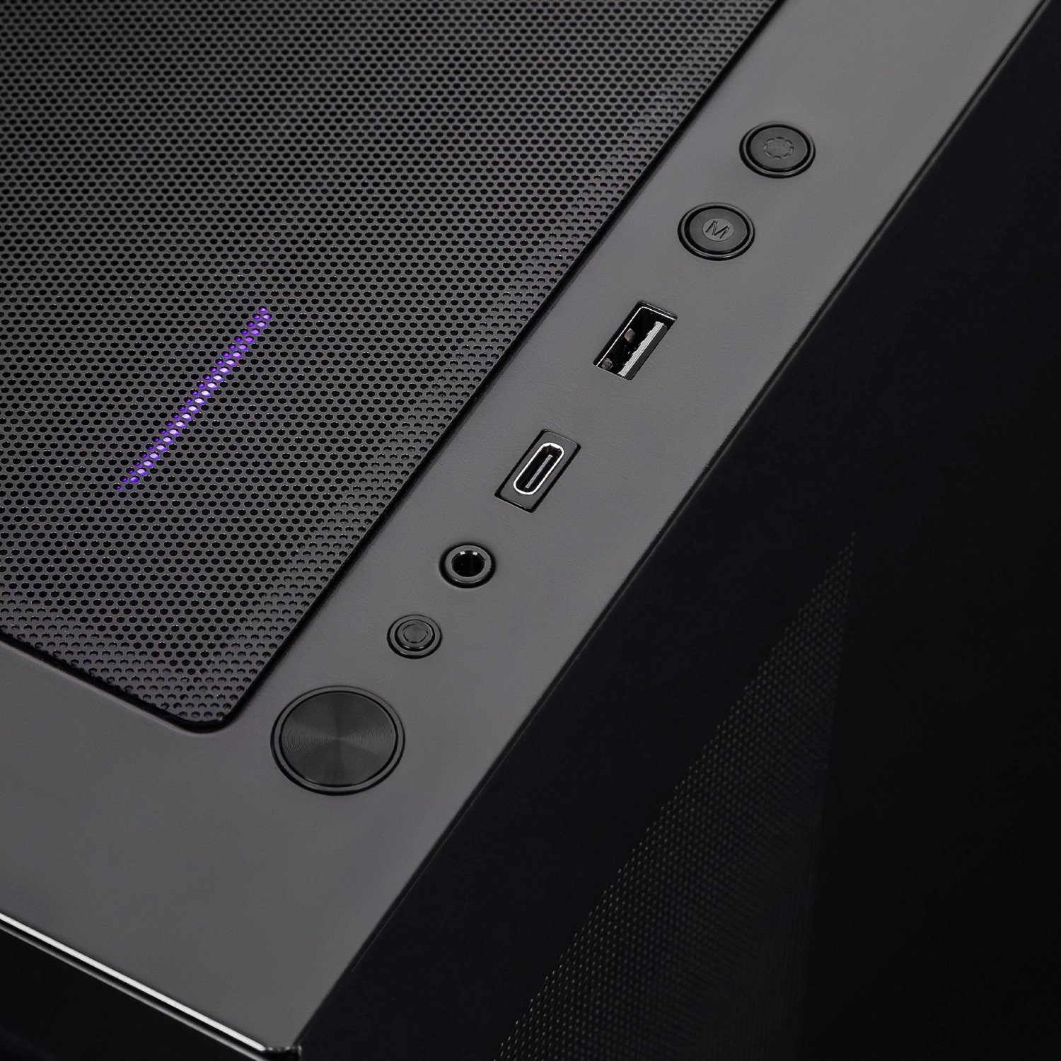 CLX SET Gaming Desktop - Liquid Cooled AMD Ryzen 7 9700X 3.8GHz 8-Core Processor, 32GB DDR5 Memory, RTX 4070 SUPER 12GB GDDR6X Graphics, 1TB SSD,