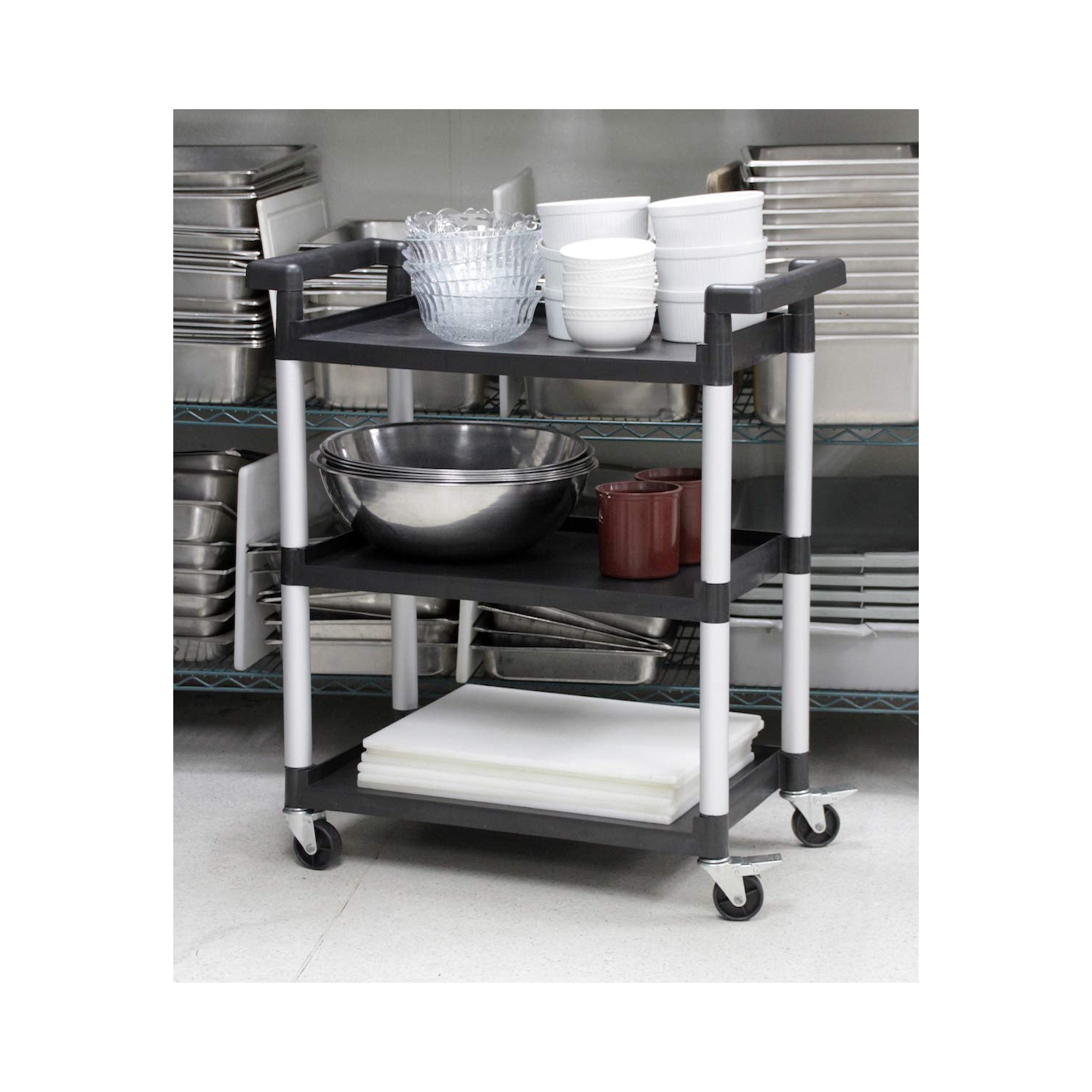 MaxWorks – Chariot utilitaire en plastique à 80774 3 tablettes avec roulettes, capacité maximale de 225 lb, noir