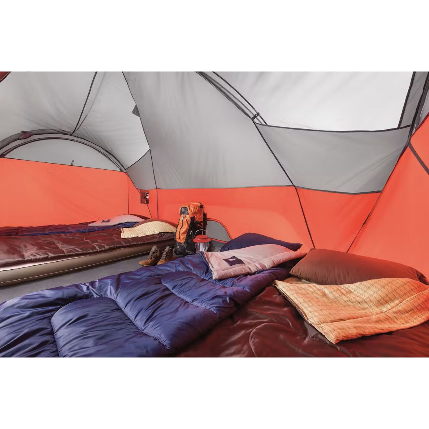 Tente dôme pour 8&nbsp;personnes de 16 x 7 pi avec porte à charnières