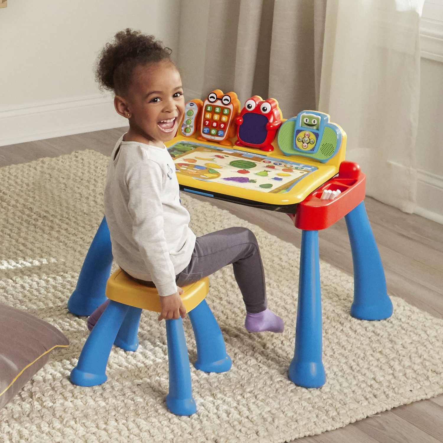 VTech Touch & Learn Activity Desk Deluxe,Red