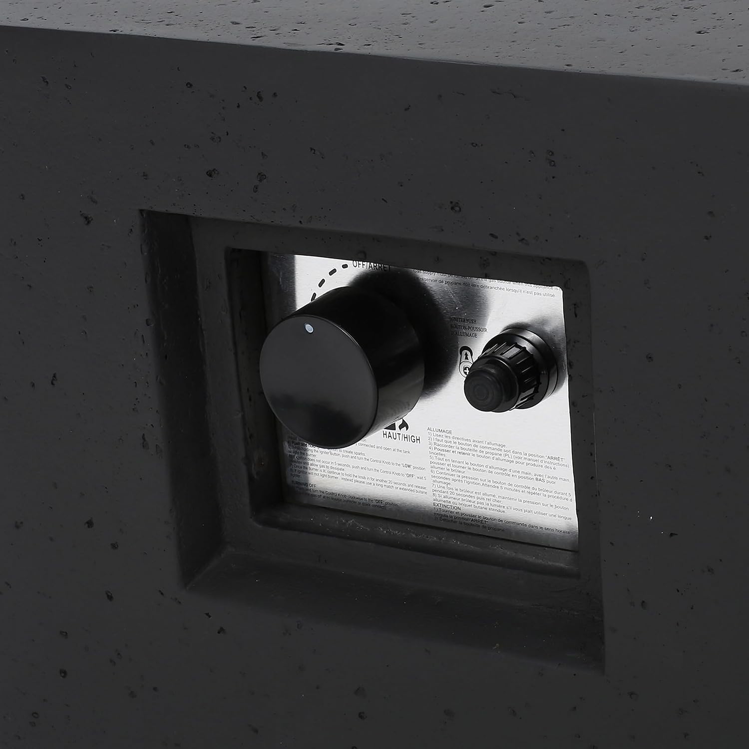 Foyer rectangulaire Outdoor 50&nbsp;000&nbsp;BTU avec porte-réservoir, gris foncé