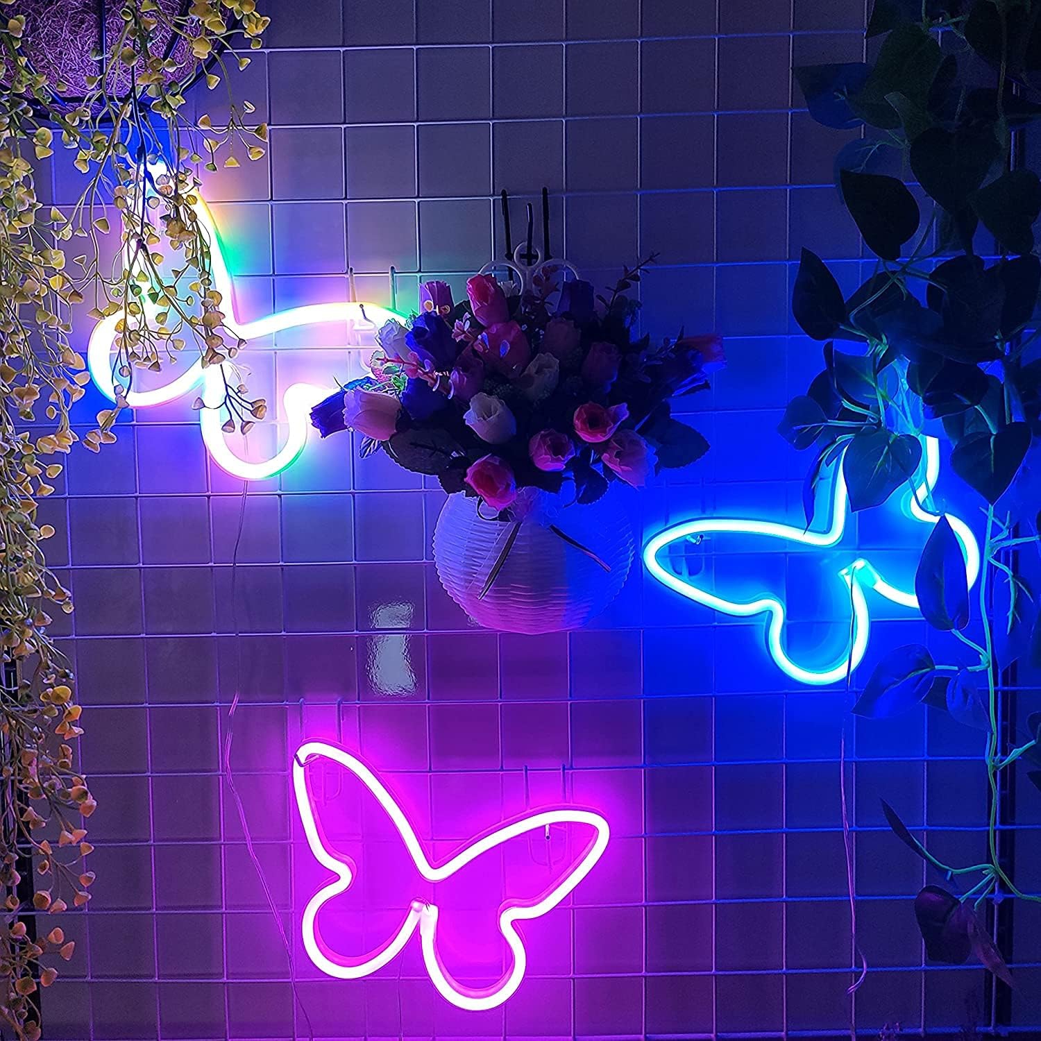 1 lumières néon en forme de papillon de LED suspendues à une lumière néon décorative USB ou à piles pour la maison Bar Restaurant de Noël