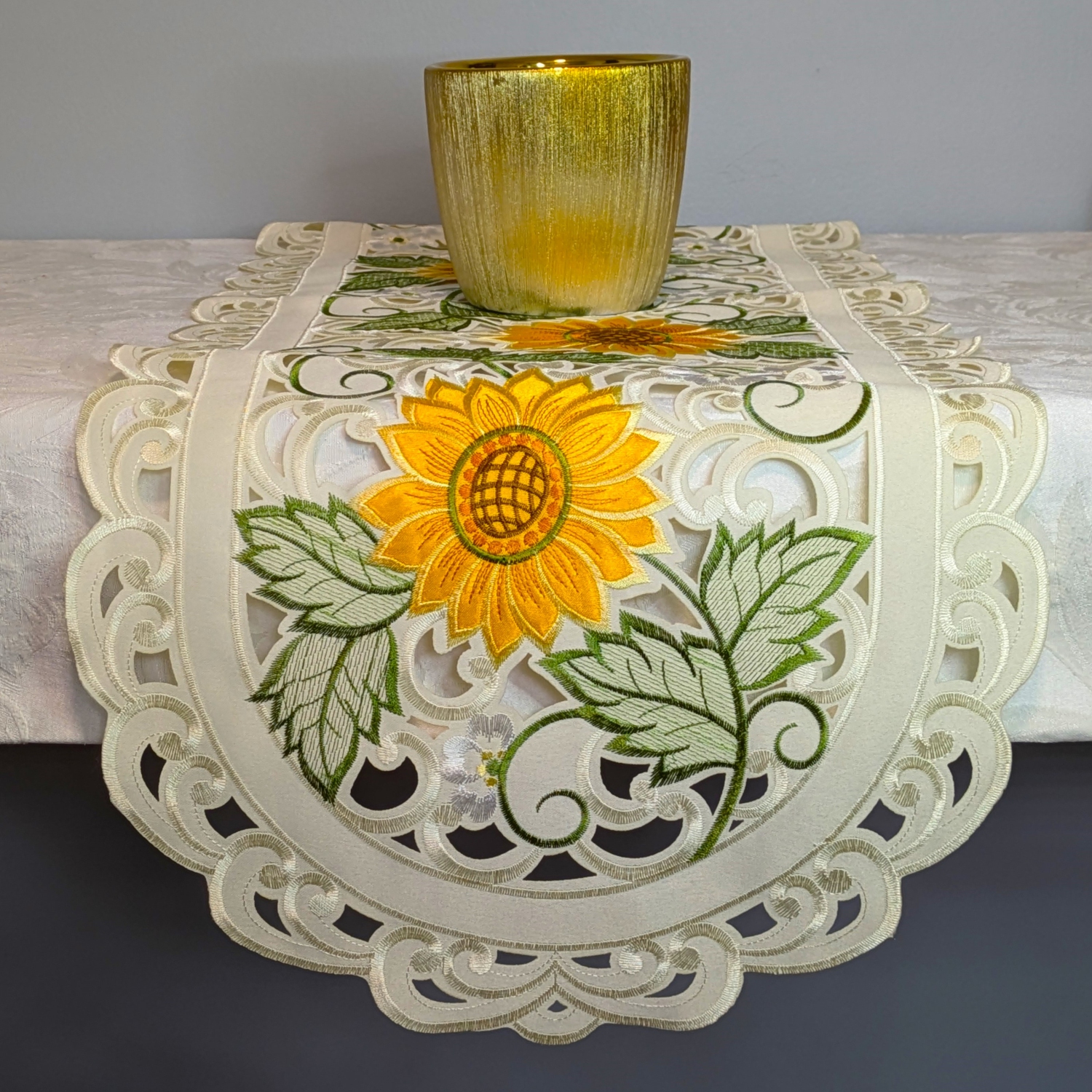 Sunflower Embroidered Cutwork Round Placemat, 23-Inch diameter Table Linen Decor, Water Resistance, Machine Wash safe