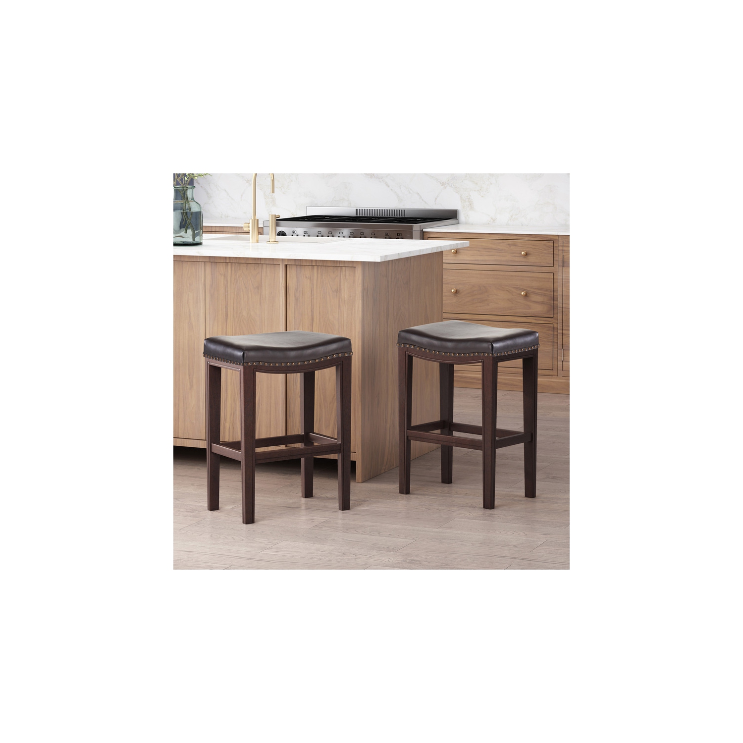 Ensemble de 2 tabourets de bar en cuir de polyuréthane avec pattes en bois massif sans dossier Chaise de cuisine siège selle STUDDED Chaises hauteur