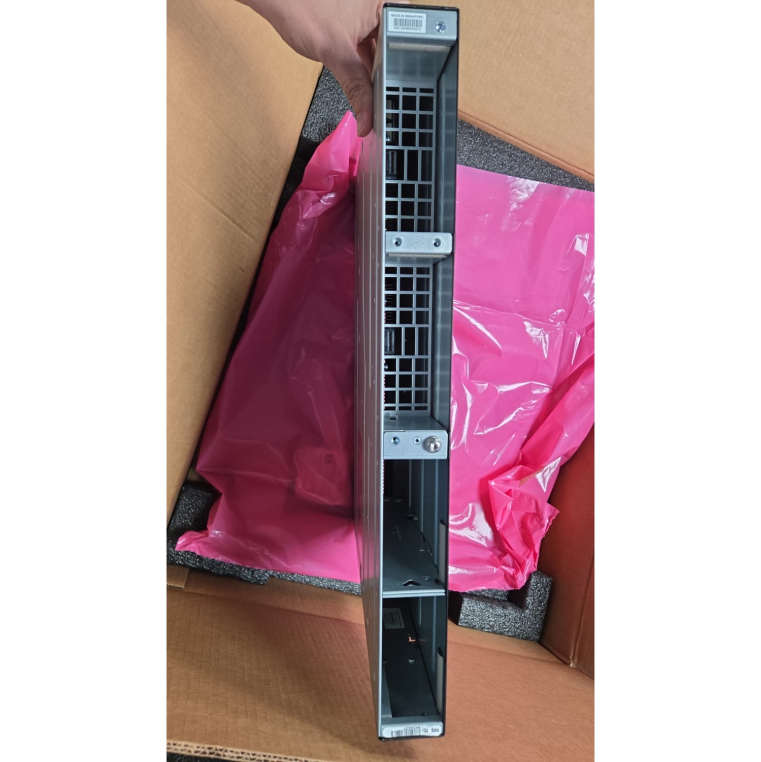 Open Box - HP Enterprise Aruba 6300M JL663A Switch