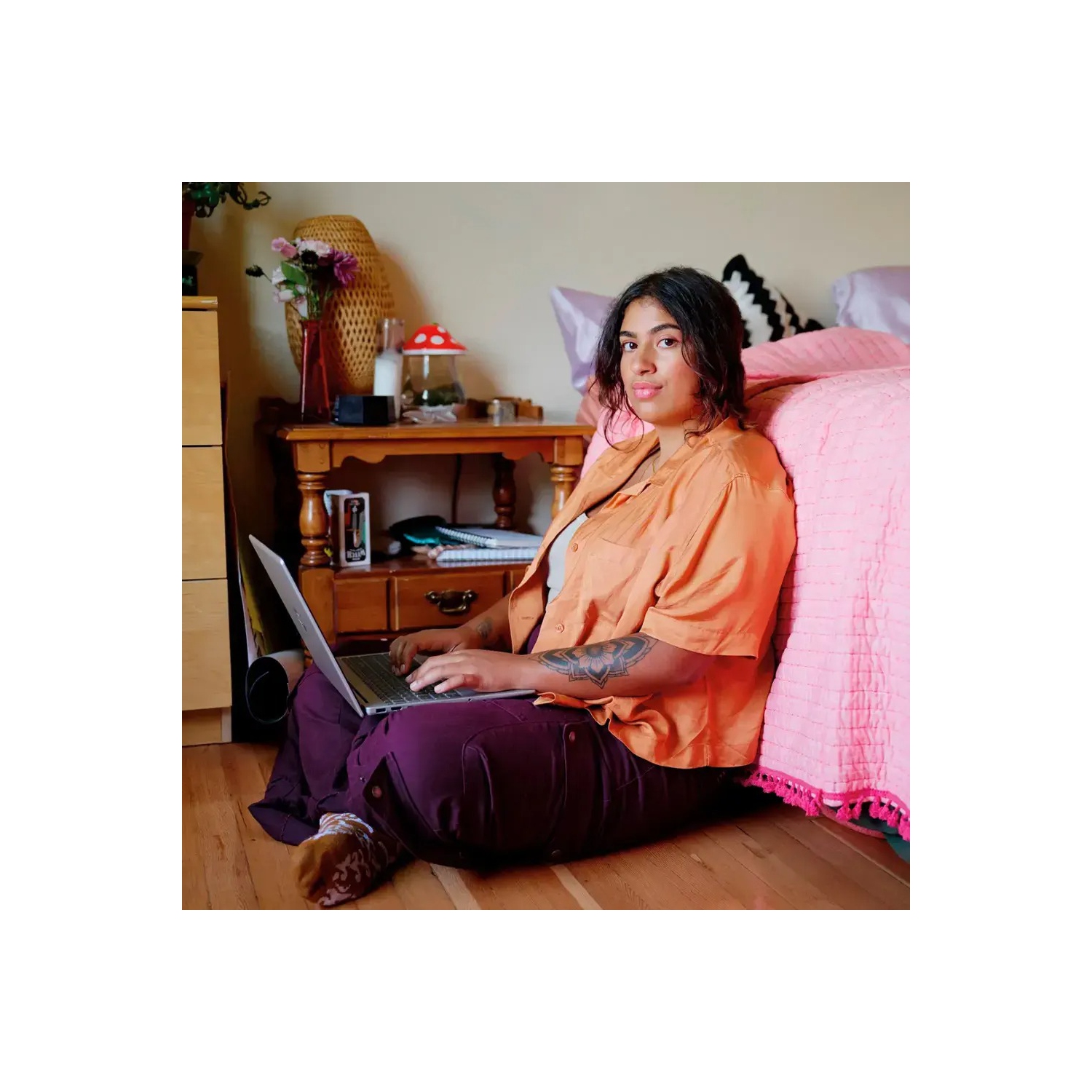 HP – Portable tactile de 6&nbsp;po pour étudiants et entreprises – Core i5-1235u d'Intel – Mémoire 32&nbsp;Go – SSD d'2&nbsp;To – Argenté naturel –