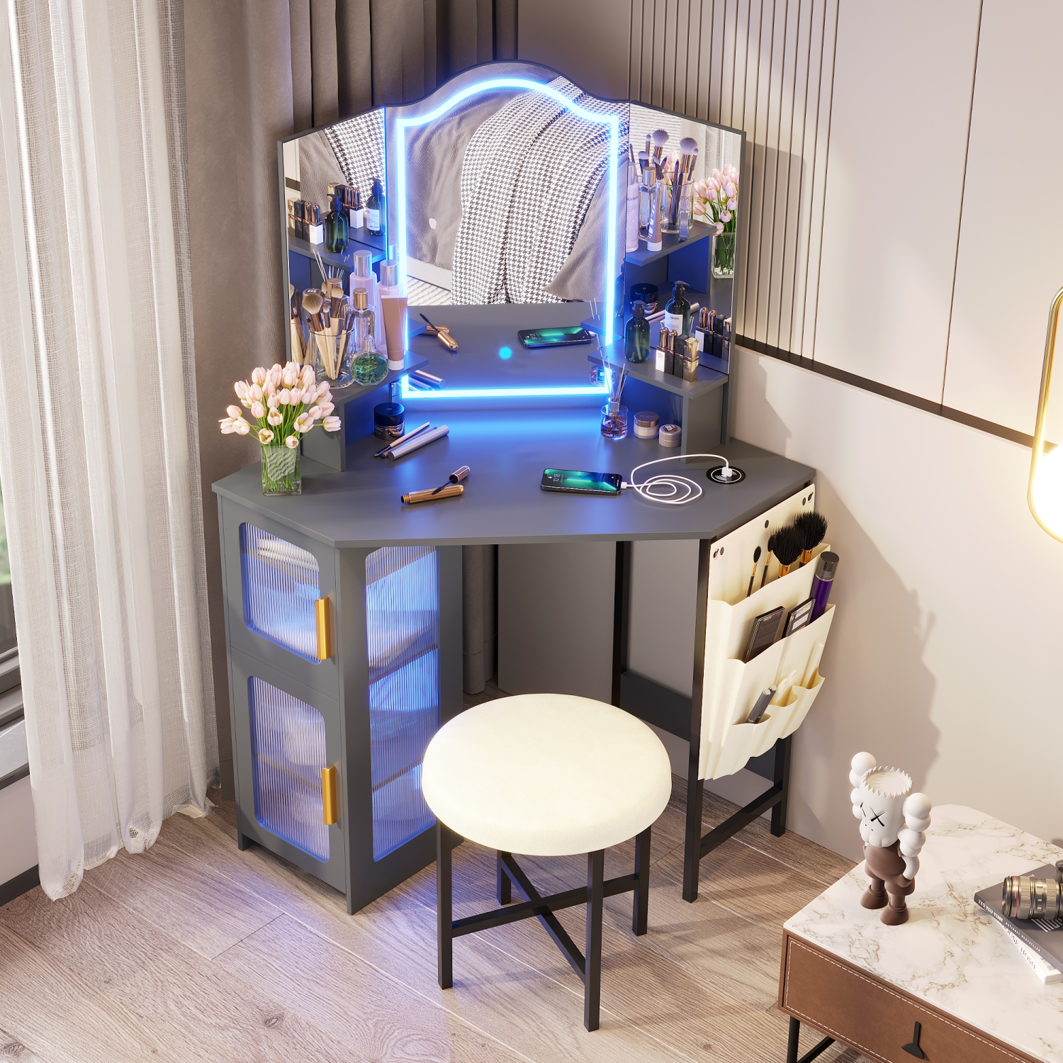 Coiffeuse Vlsrka avec miroir et lampes, coiffeuse à maquillage avec station de recharge, table à langer avec 3 options d'éclairage, ensemble