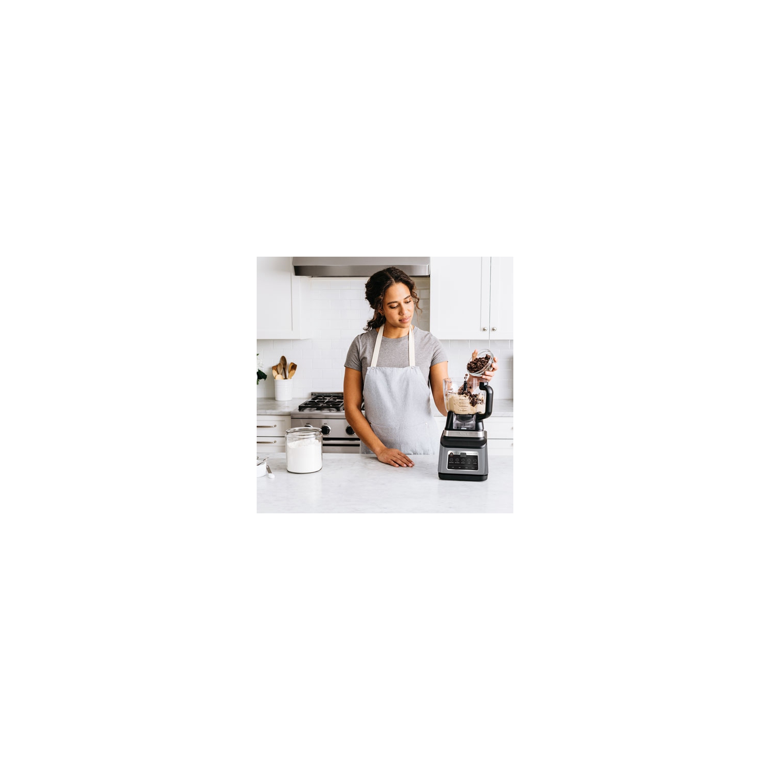 Refurbished Ninja Professional Plus Kitchen System with Auto-iQ, 1400-Watt(Peak) & 72 oz. Capacity BN801BBYC