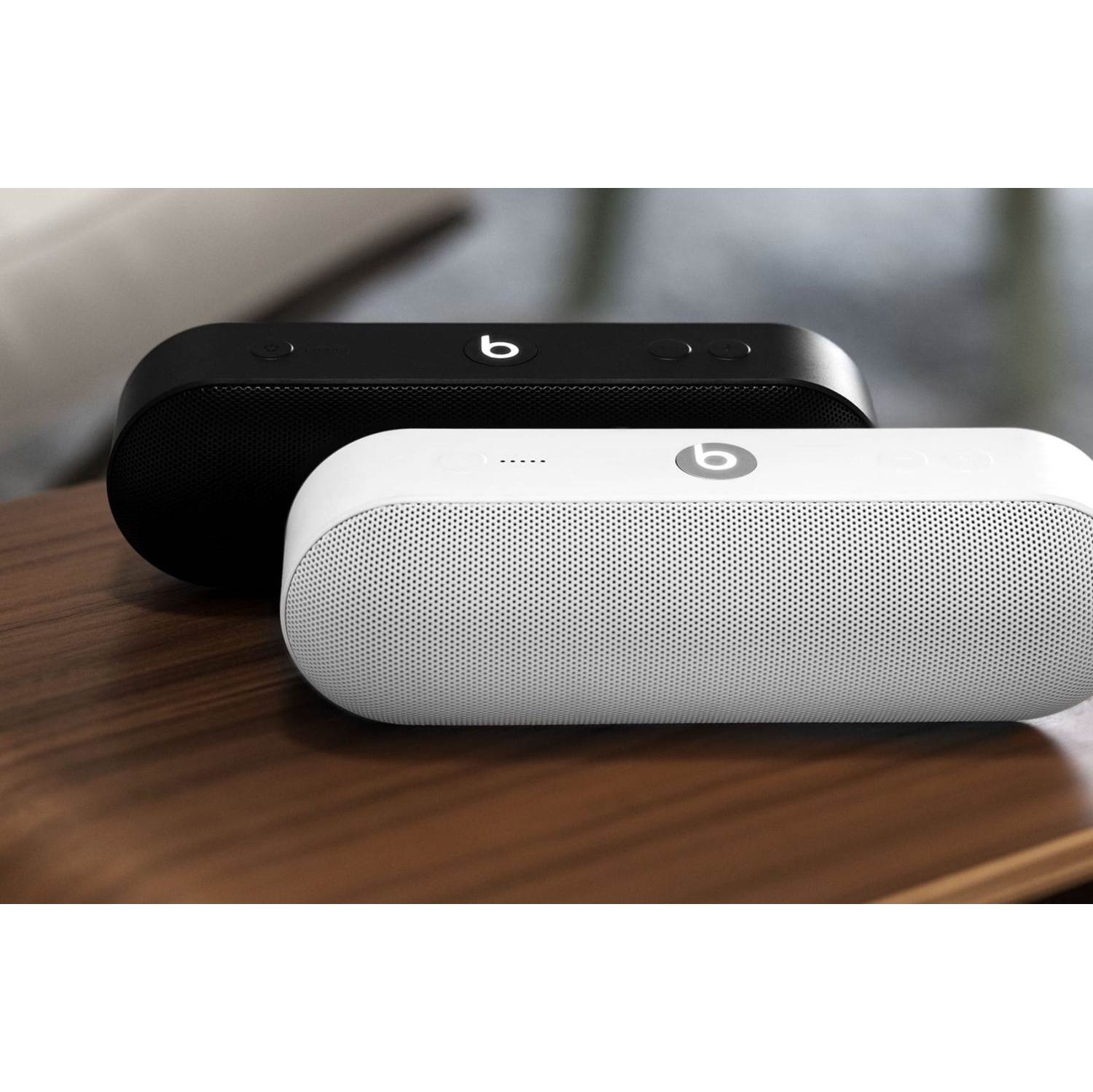 Ensemble haut-parleur Pill de Beats blanc avec chargeur haut de gamme