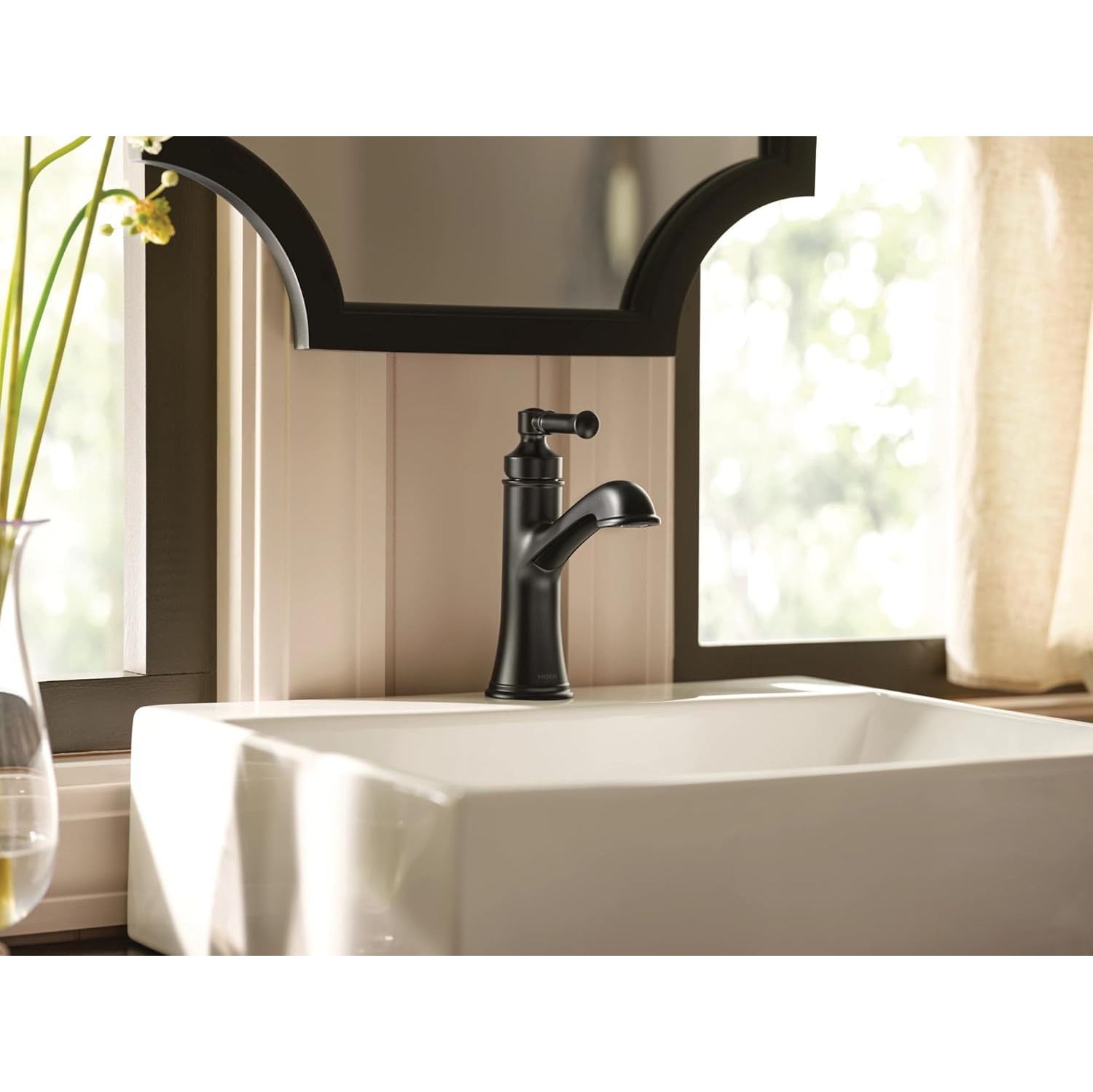 Moen 6803BL Dartmoor One-Handle high arc Bathroom Faucet, Matte Black