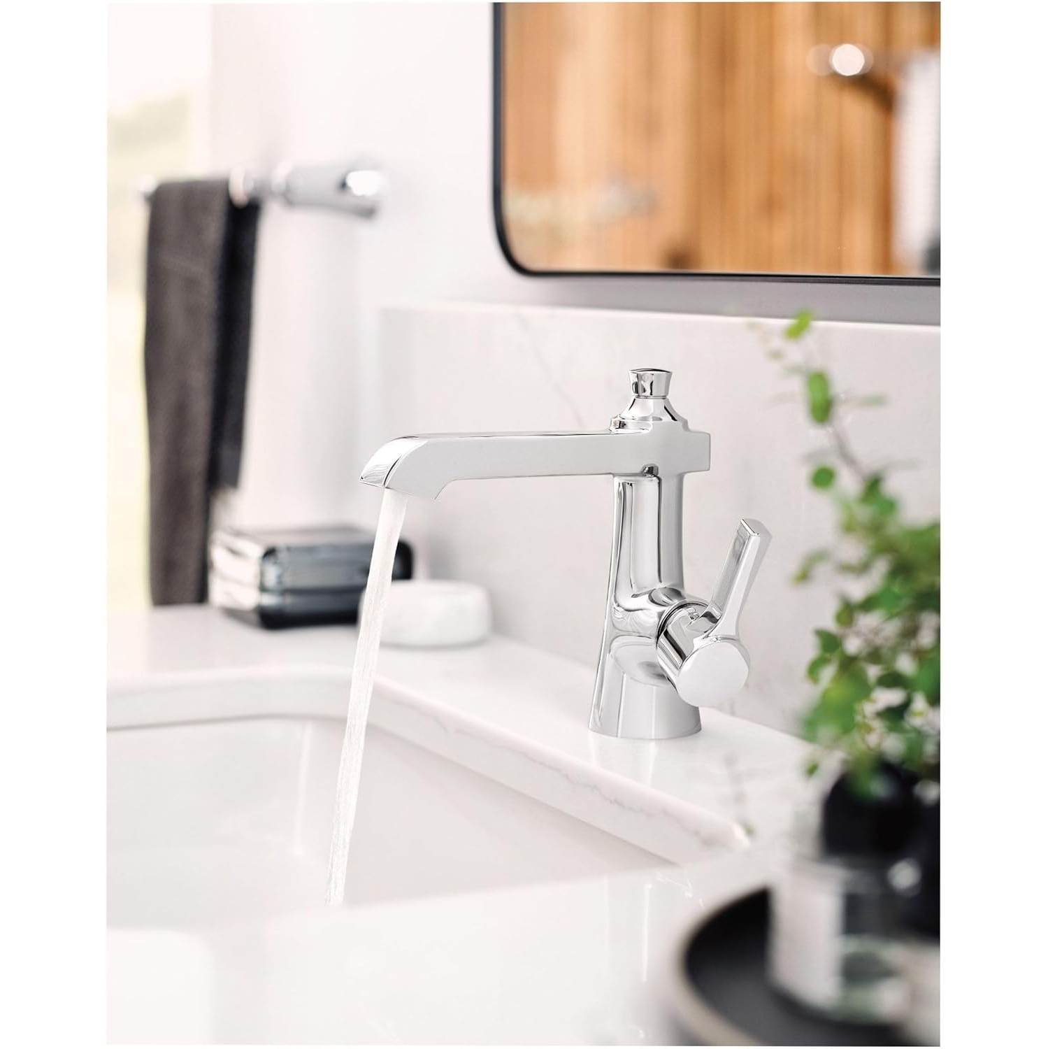 Robinet de salle de bain Moen Flara à un trou, poignée, avec drain, chrome