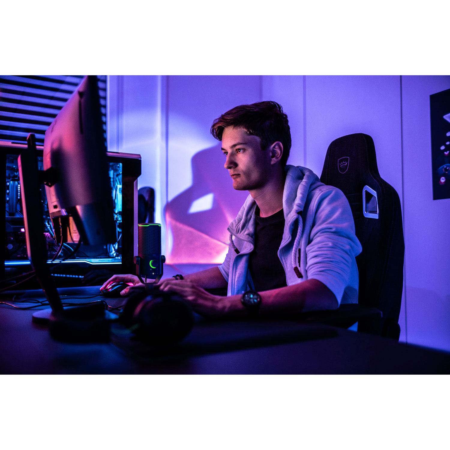 JBL Quantum Stream Studio Gaming Microphone