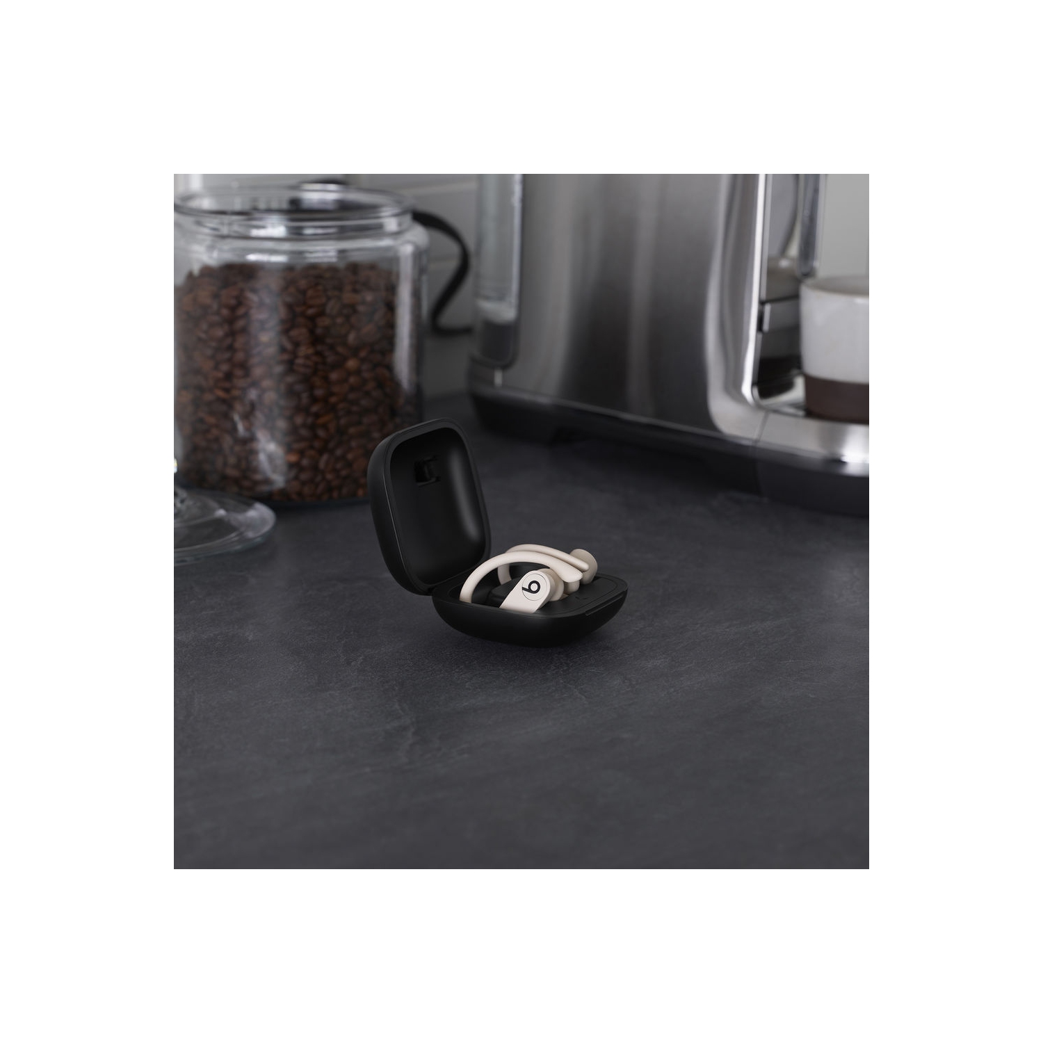 Ensemble avec écouteurs boutons sans fil Powerbeats Pro de Beats by Dr. Dre et plus d'accessoires