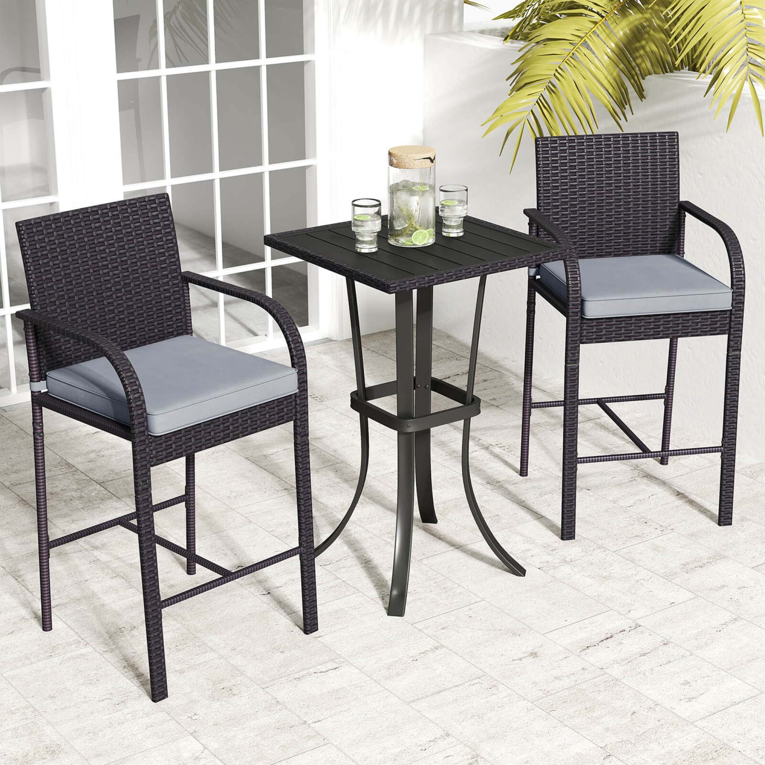 Ensemble de patio en osier 3 PCS de Costway – Chaises en rotin et table carrée avec cadre en métal robuste