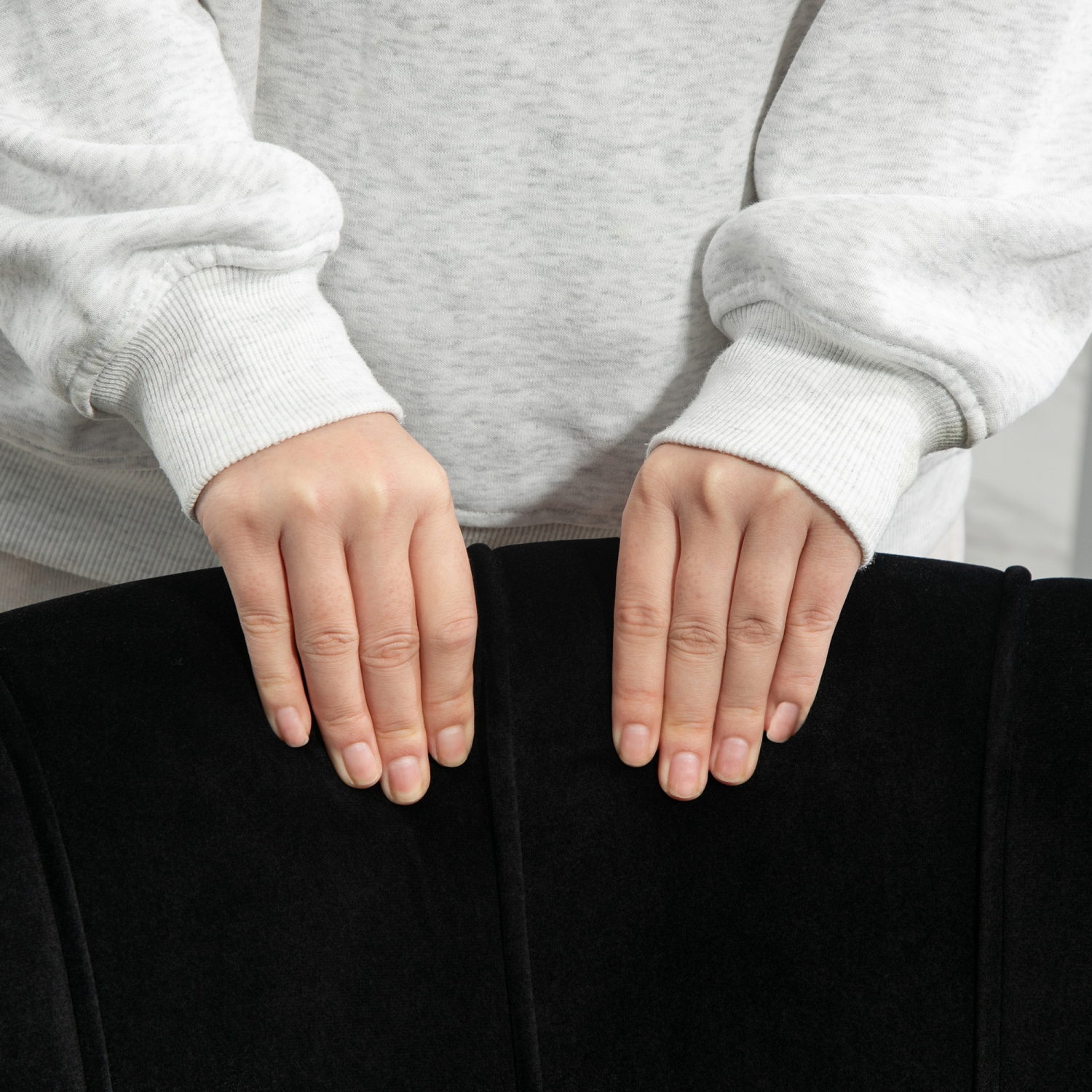 HOMCOM Fabric Accent Chair, Velvet Armchair, Modern Living Room Chair with Gold Metal Legs and Thick Padding for Bedroom, Black