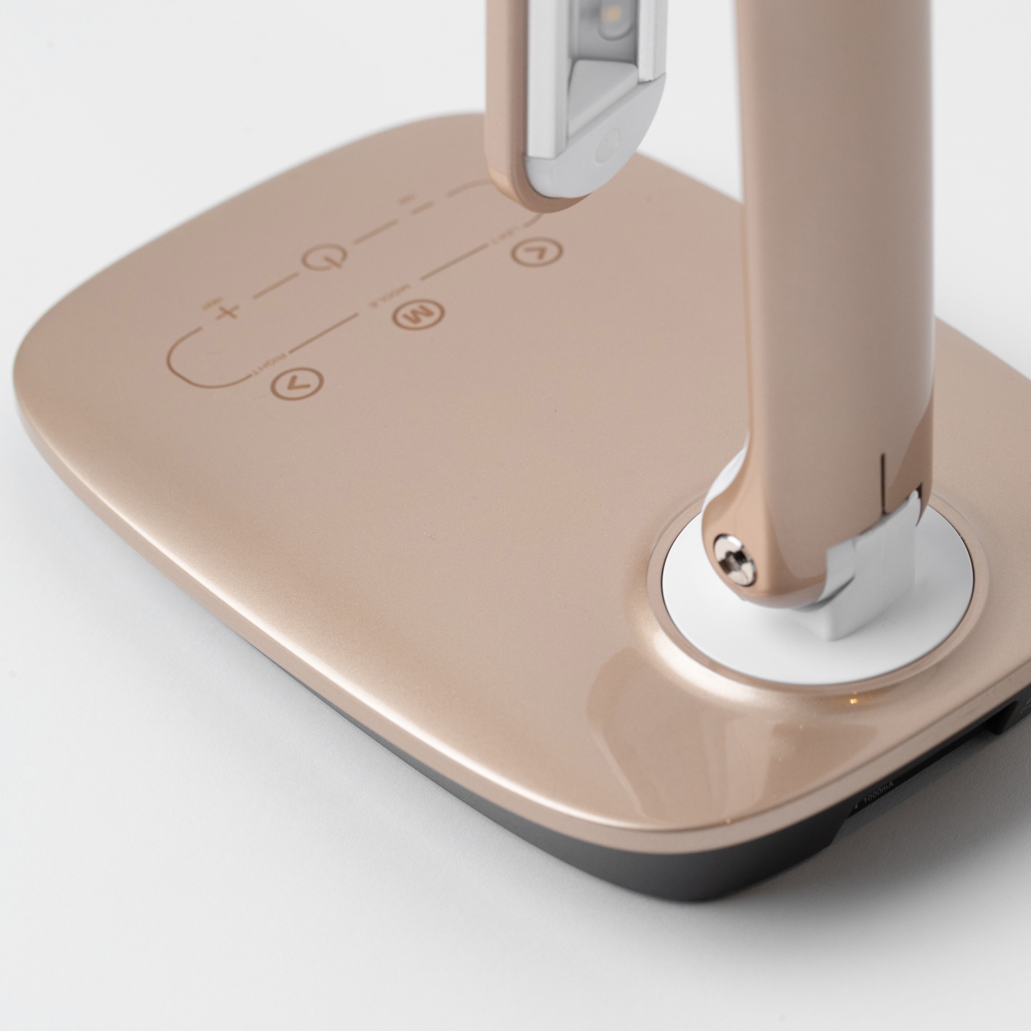 Adjustable Desk Lamp – Bright LED Light – 10W – Beige