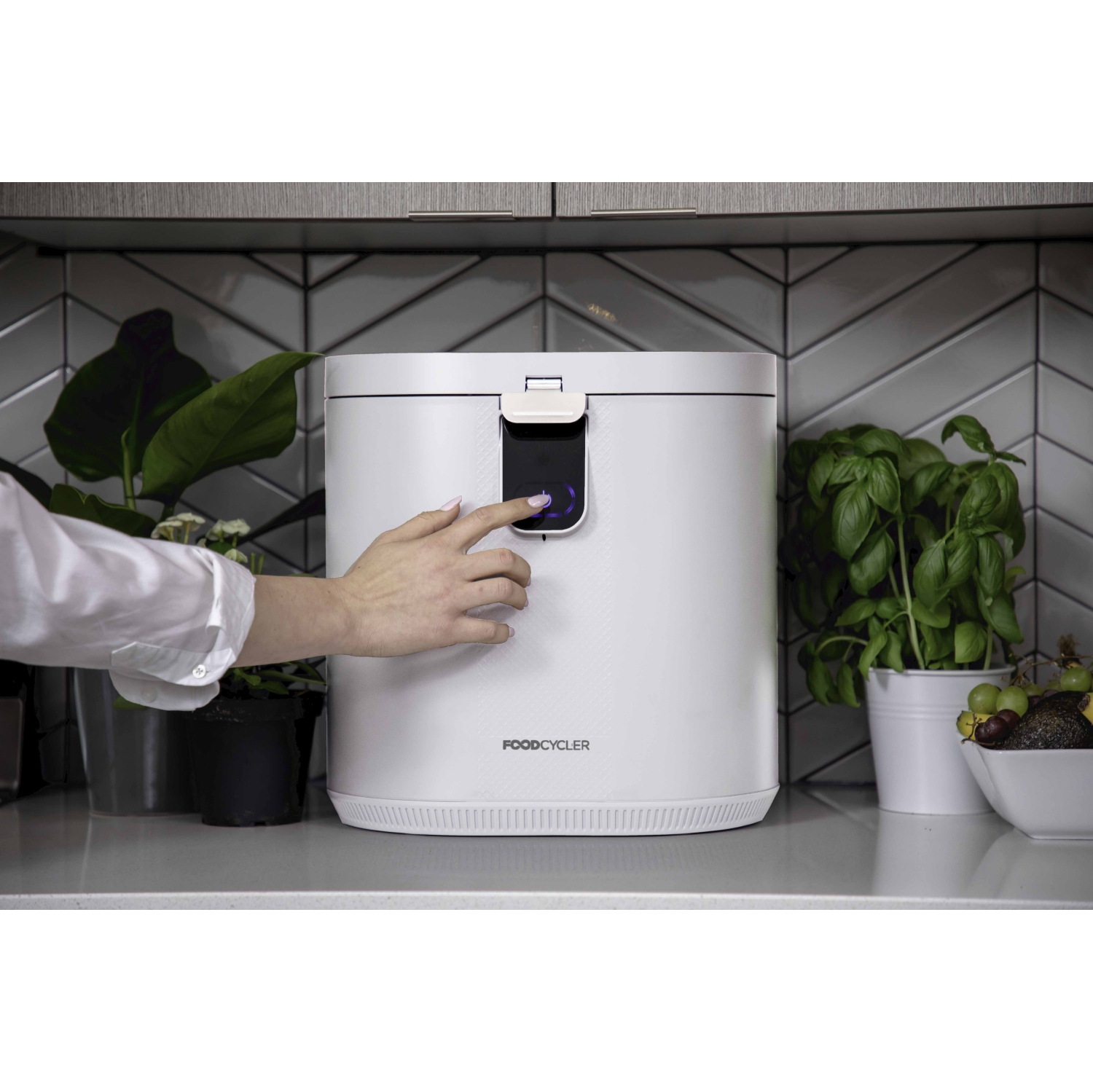 Food Cycler Eco 5 Award-Winning Kitchen Food Recycler | Indoor Composter Bin Alternative | Electric Countertop Food Disposer with Odorless 5L Indoor