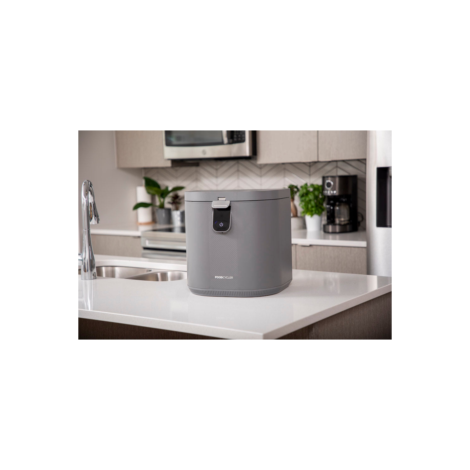 Food Cycler Eco 5 Award-Winning Kitchen Food Recycler | Indoor Composter Bin Alternative | Electric Countertop Food Disposer with Odorless 5L Indoor
