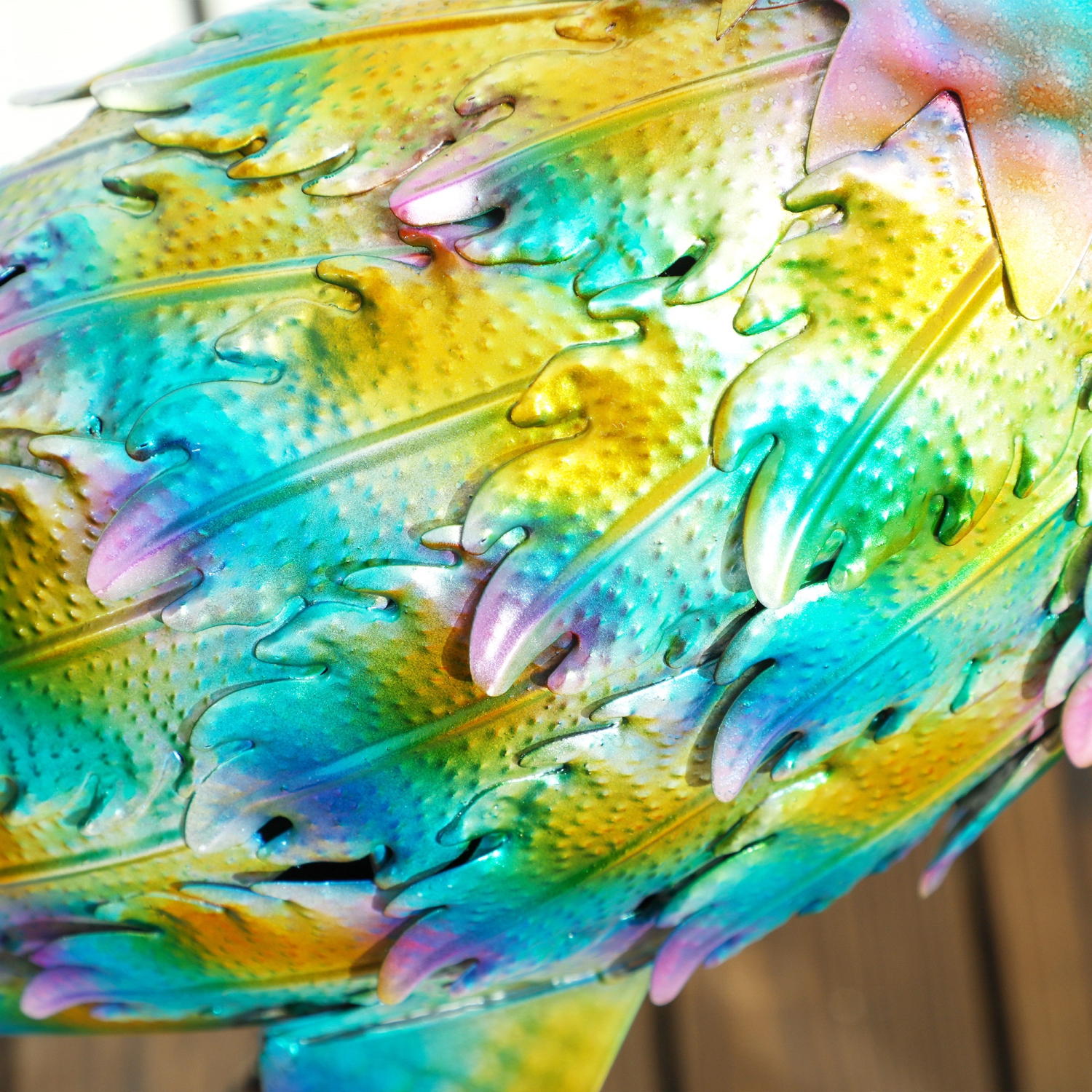 Outsunny Peacock Garden Statue, 32.7" Standing Lawn Ornament, Steel Garden Decor Bird Statue with Stakes for Lawn Patio Backyard Decoration, Mixed