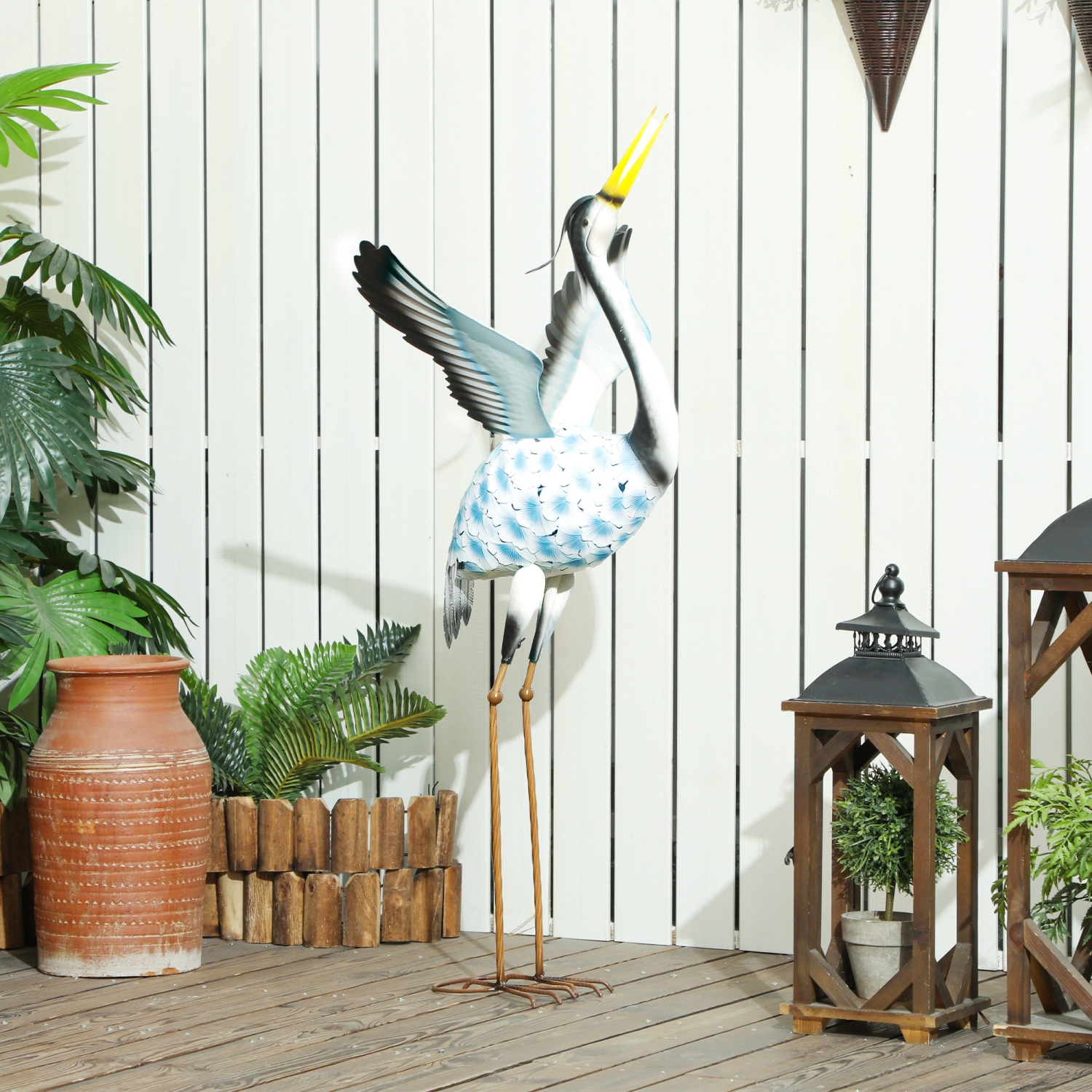Outsunny Flying Crane Garden Statue, 42.5" Standing Lawn Ornament, Steel Garden Decor Bird Statue with Stakes for Lawn Patio Backyard Decoration,