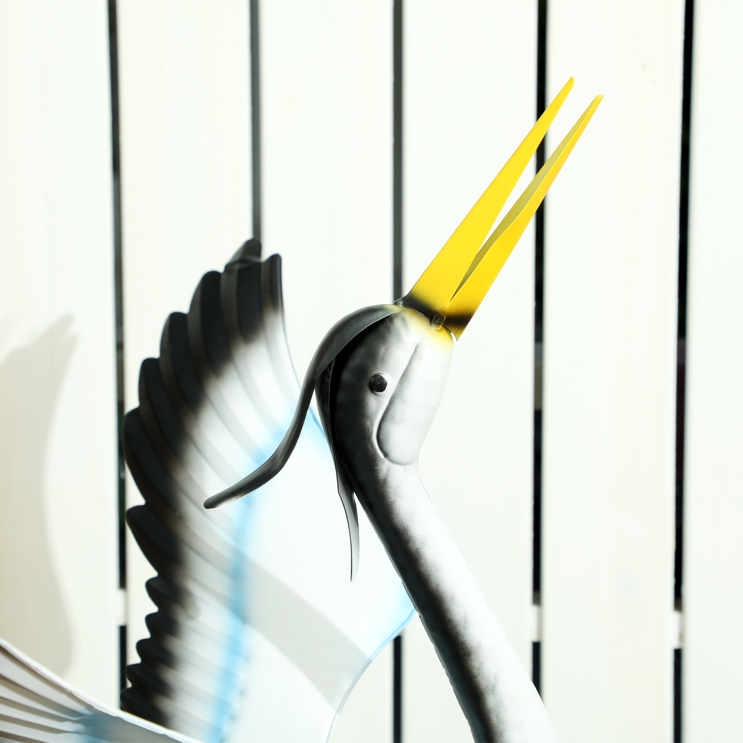 Outsunny Flying Crane Garden Statue, 42.5" Standing Lawn Ornament, Steel Garden Decor Bird Statue with Stakes for Lawn Patio Backyard Decoration,