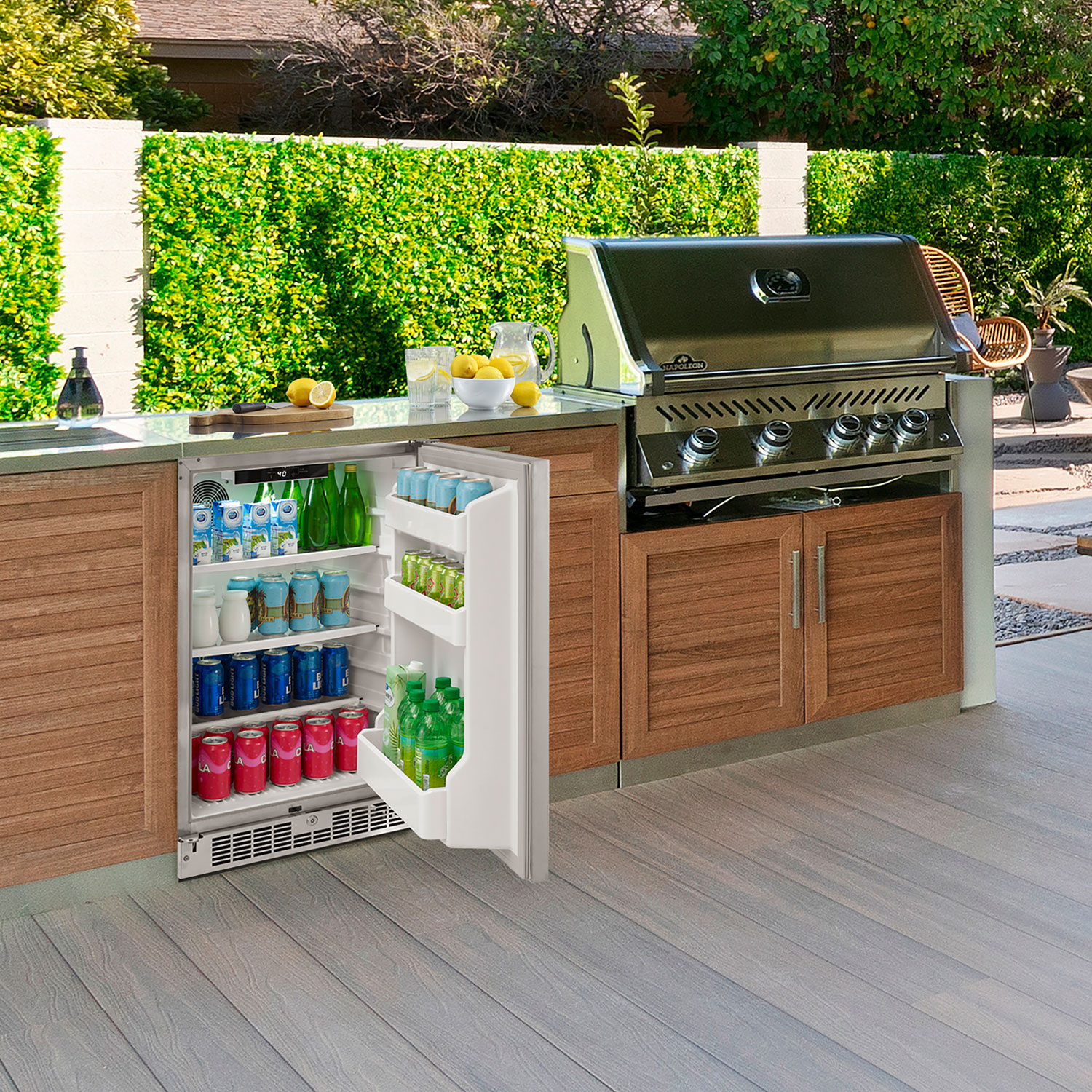 Insignia 5.4 Cu. Ft. Indoor/Outdoor Built-In Bar Fridge - Stainless Steel