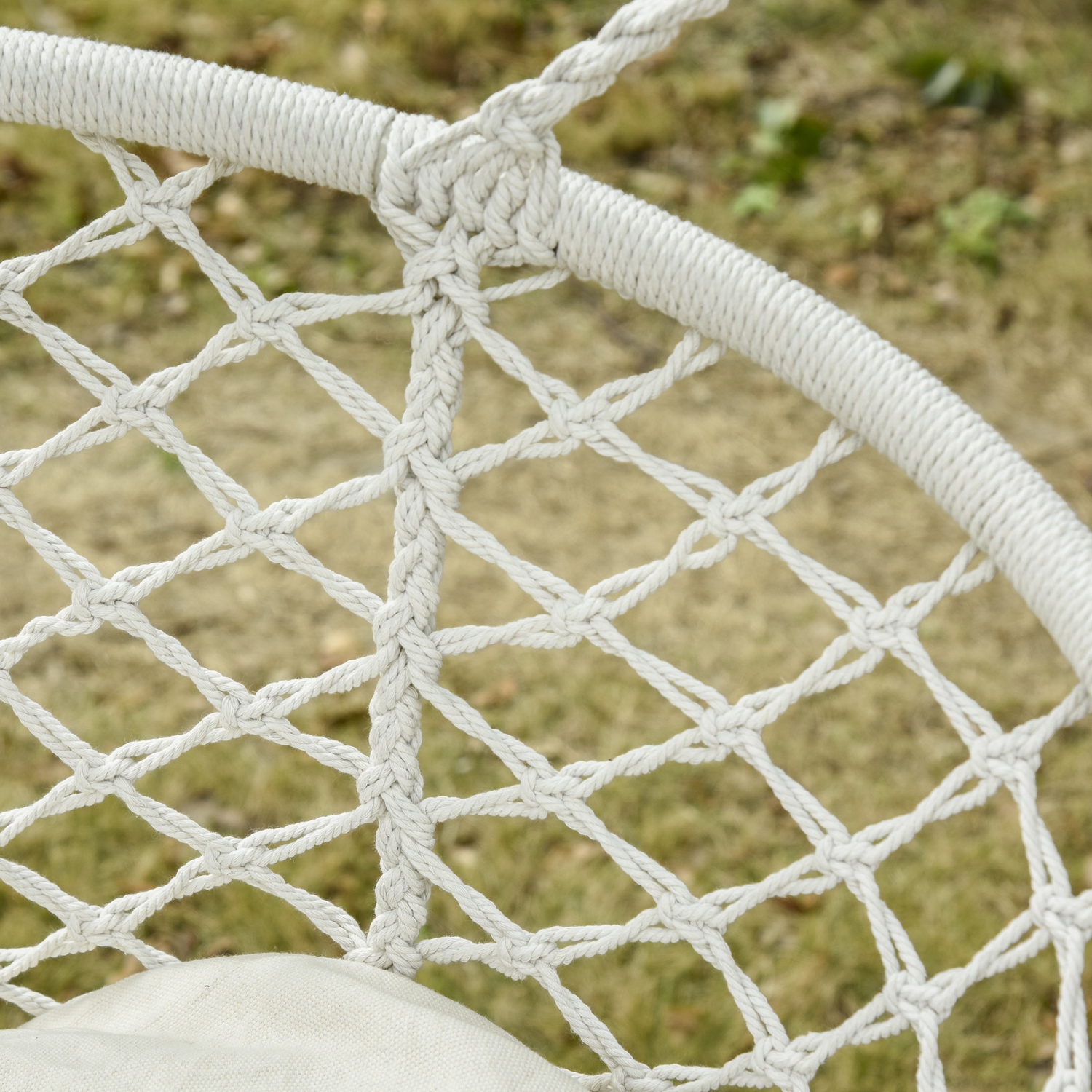 Chaise hamac de patio Outsunny, 2 places, chaise berçante en corde suspendue avec cadre et coussin en métal, grand siège en macrame pour 396 lb