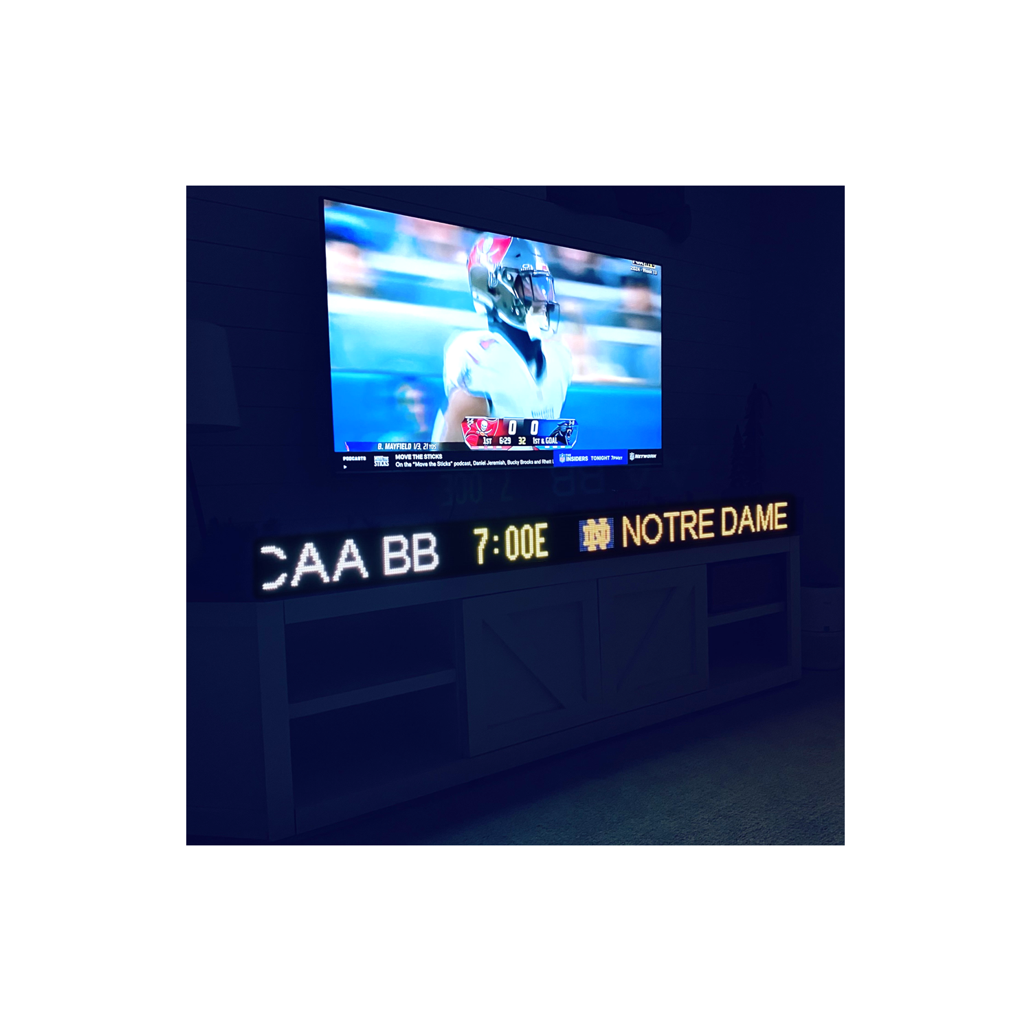 SKYBOX SPORTS NETWORK TITAN 93” Sports and Stock Ticker / 16 Pixels x 6mm 65,000 color LED