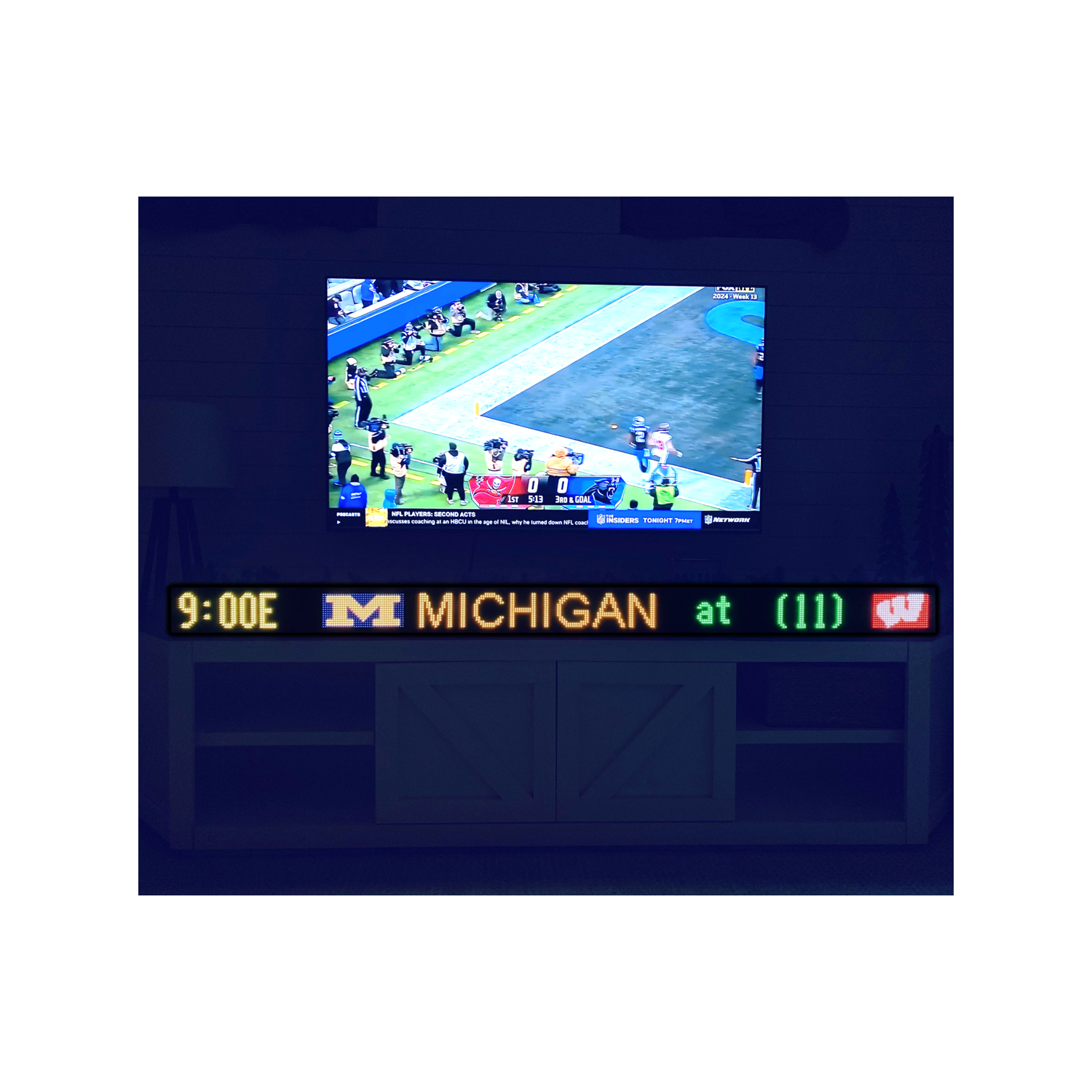 SKYBOX SPORTS NETWORK TITAN 93” Sports and Stock Ticker / 16 Pixels x 6mm 65,000 color LED