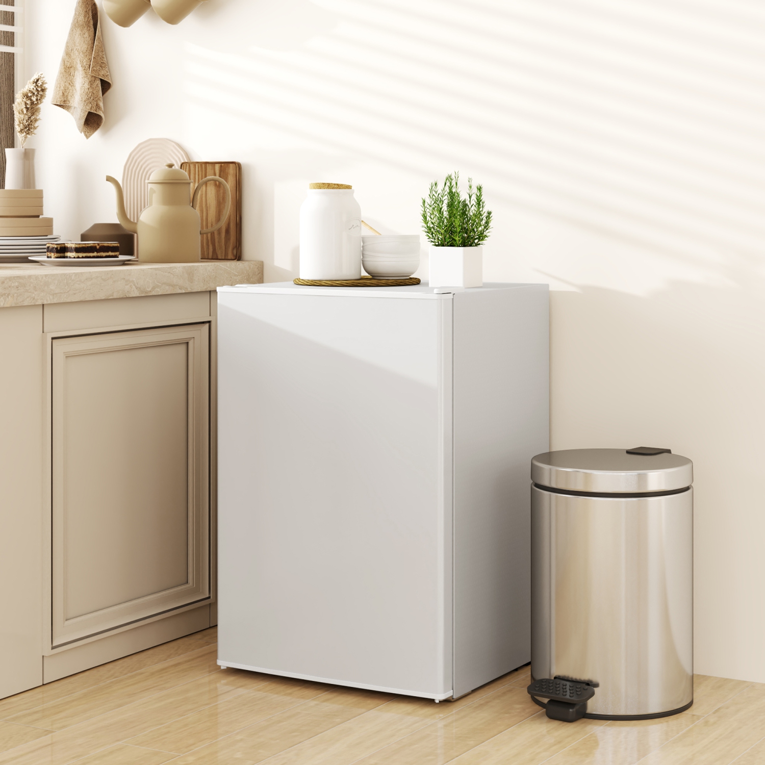 HOMCOM Compact Refrigerator, 2.5 Cu Ft Single Door Mini Fridge with Freezer, Adjustable Thermostat, Reversible Door, Energy Saving Fridge for