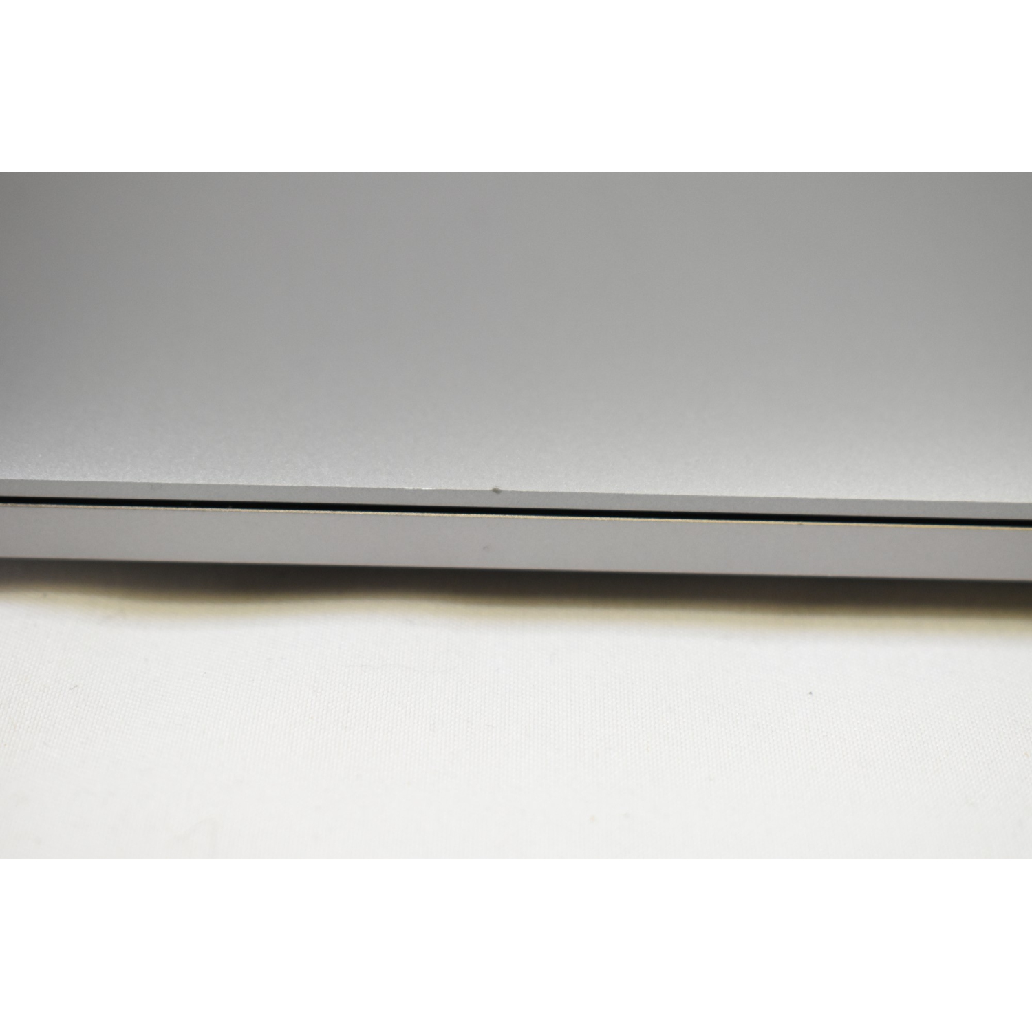 Remis à neuf - MacBook Pro 2019 13-3&nbsp;po Apple/i5/16&nbsp;Go/512&nbsp;Go