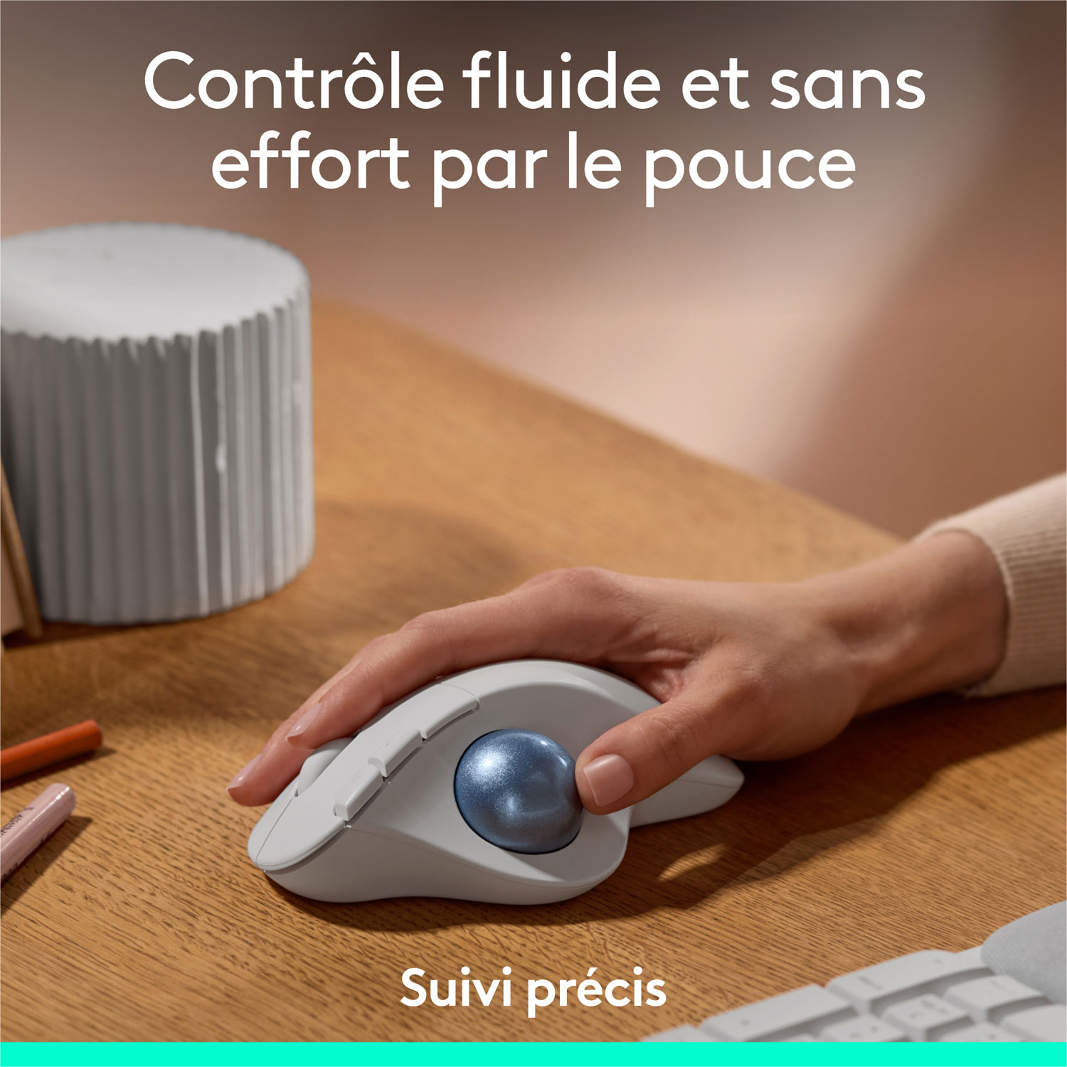 Souris ergonomique sans fil à boule de commande 2000 ppp Ergo M575S de Logitech - Blanc cassé