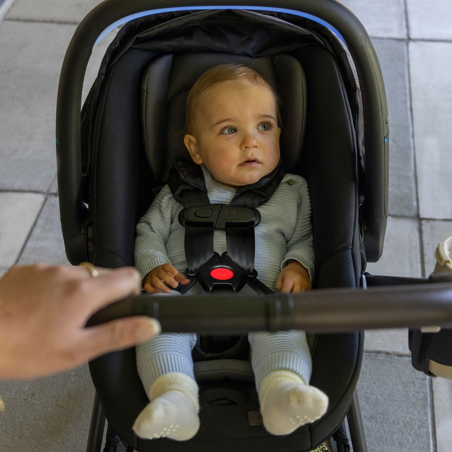 Evenflo Shyft Intuiti+ Travel System with Revolve180 LiteMax NXT SensorySoothe Infant Car Seat - Black