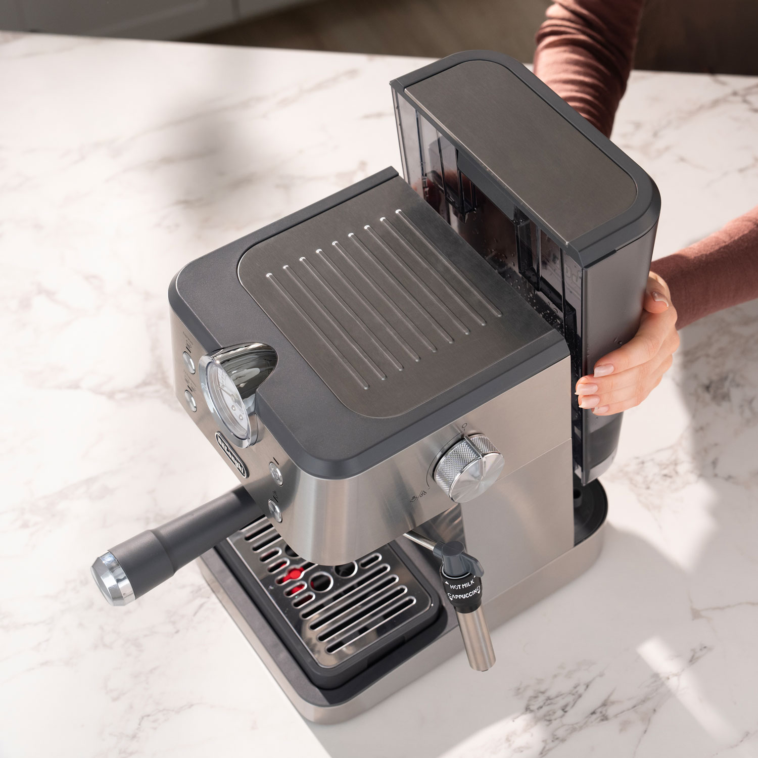 De’Longhi Linea Classic Espresso Machine - Stainless & Grey