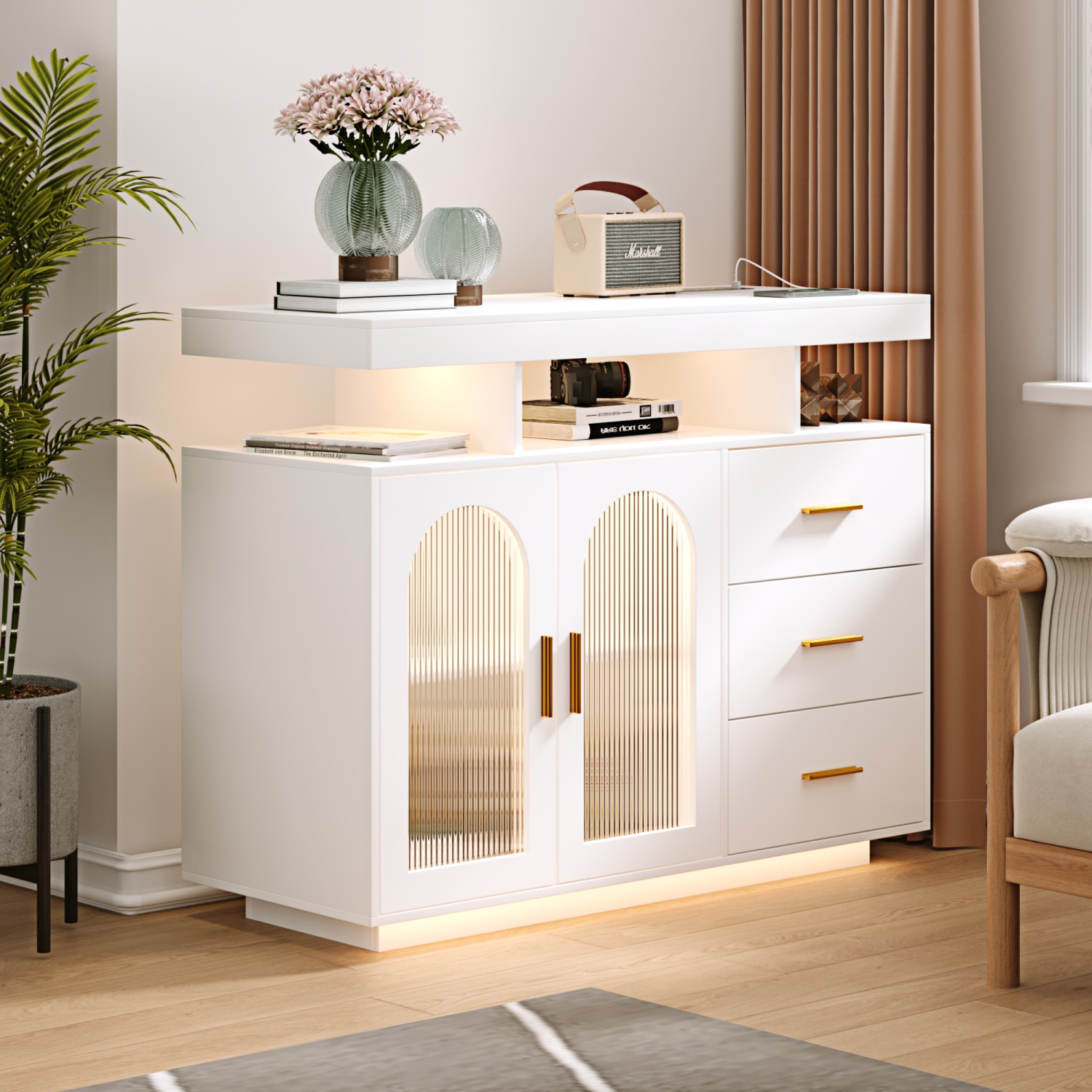 Armoire de buffet Vlsrka avec station de recharge, table console à 20 lumières de couleur avec rangement, table de bar à café avec console à