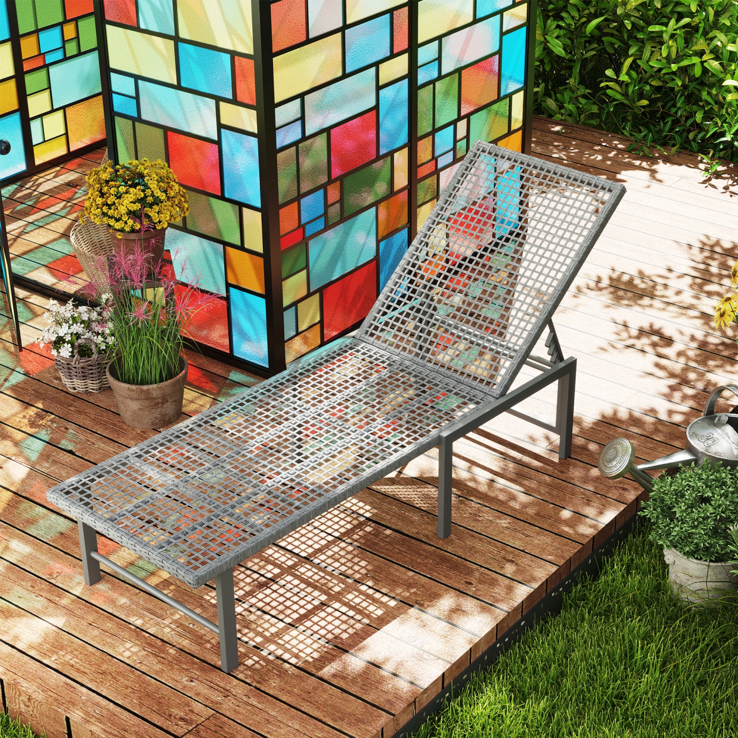 Chaise longue de jardin Outsunny en osier avec 5 dossier réglable, chaise longue inclinable en rotin et cadre en acier pour jardin sur le bord de la