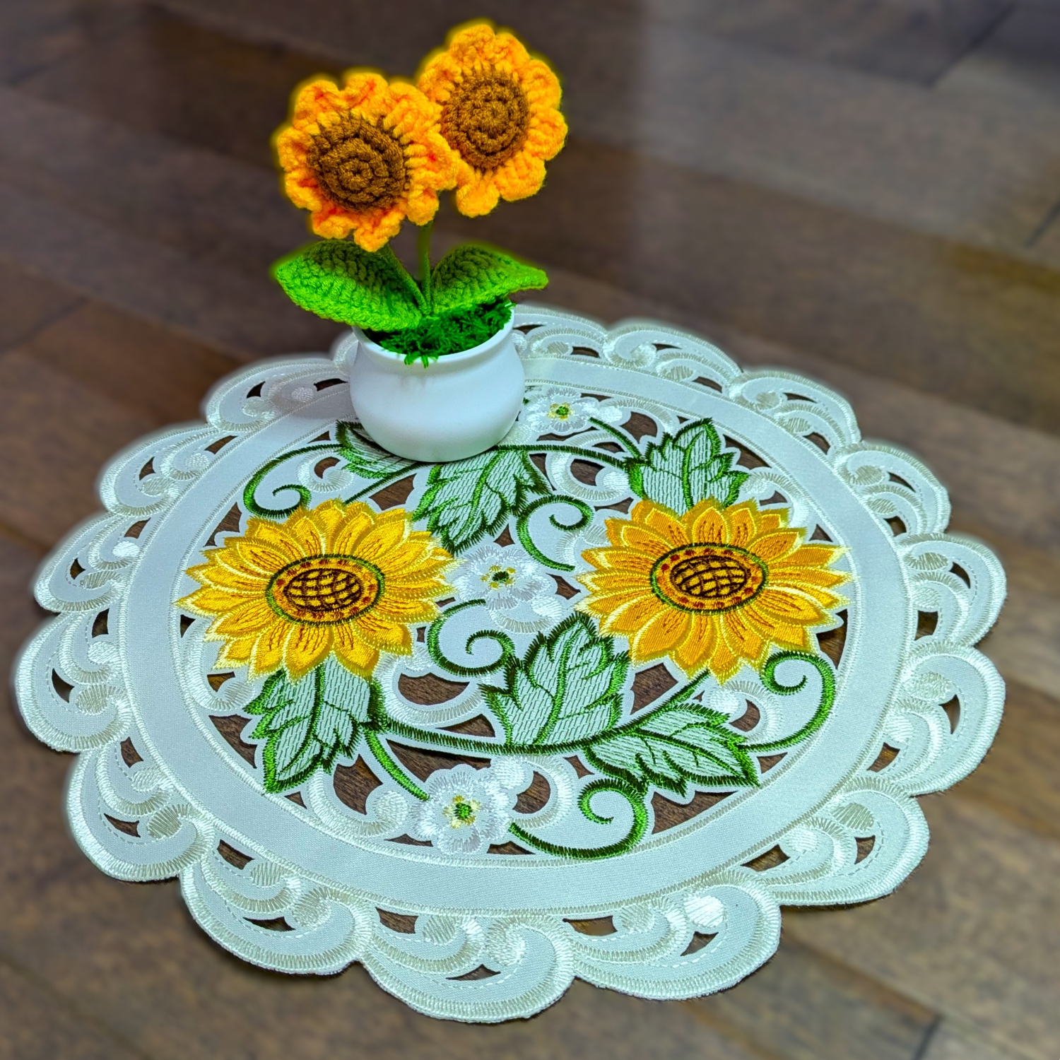 Sunflower Embroidered Cutwork Round Placemat, 15-Inch diameter Table Linen Decor, Water Resistance, Machine Wash safe