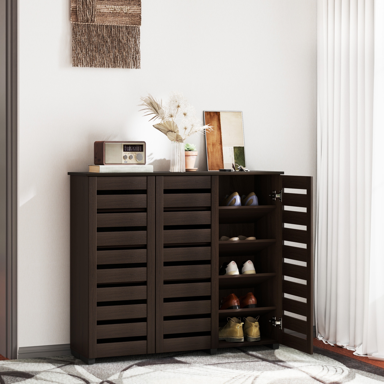 HOMCOM – Armoire à chaussures étroite avec 3 portes à lattes, armoire de rangement moderne pour chaussures avec tablettes réglables pour entrée,